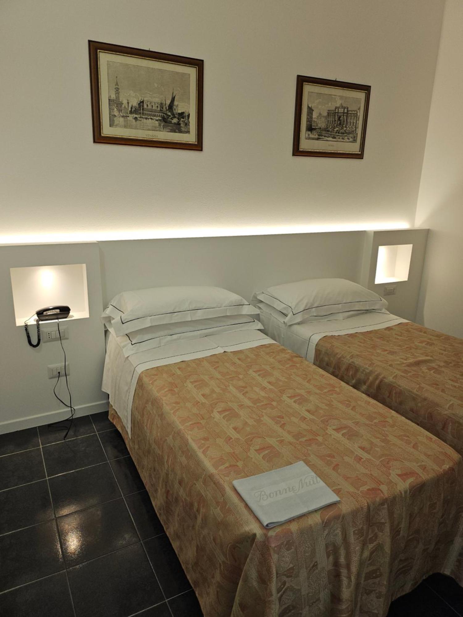 Economy Twin Room