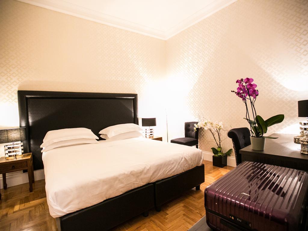 Superior Twin or Double Room,168974994:JPEG