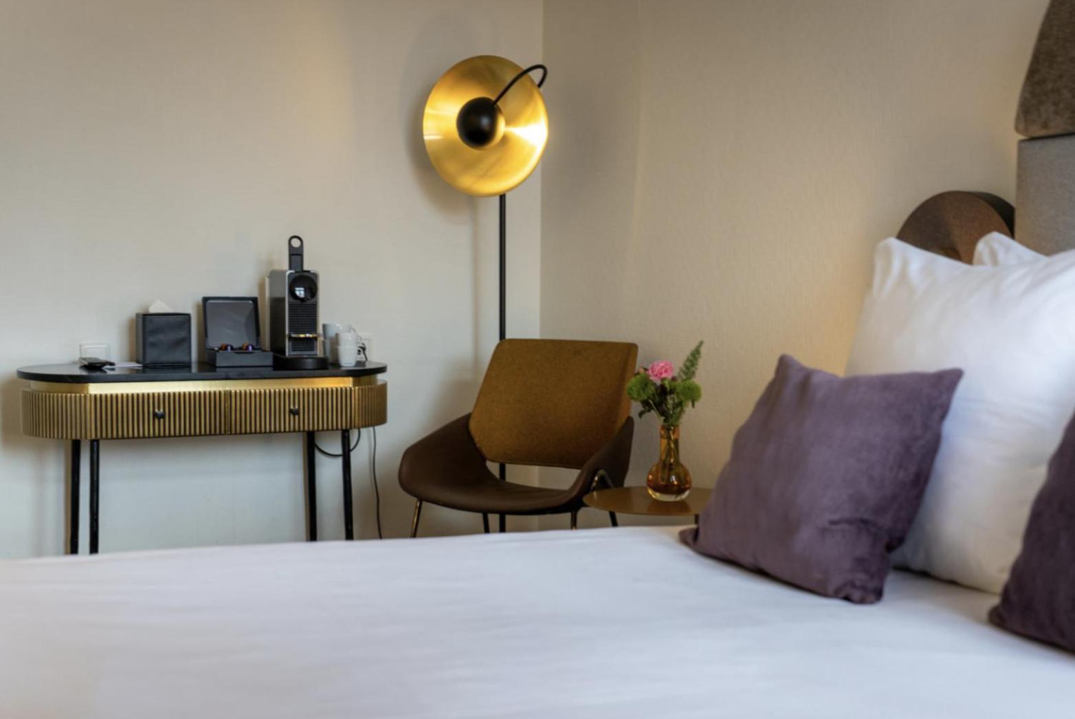Double Room,1689821106:JPEG