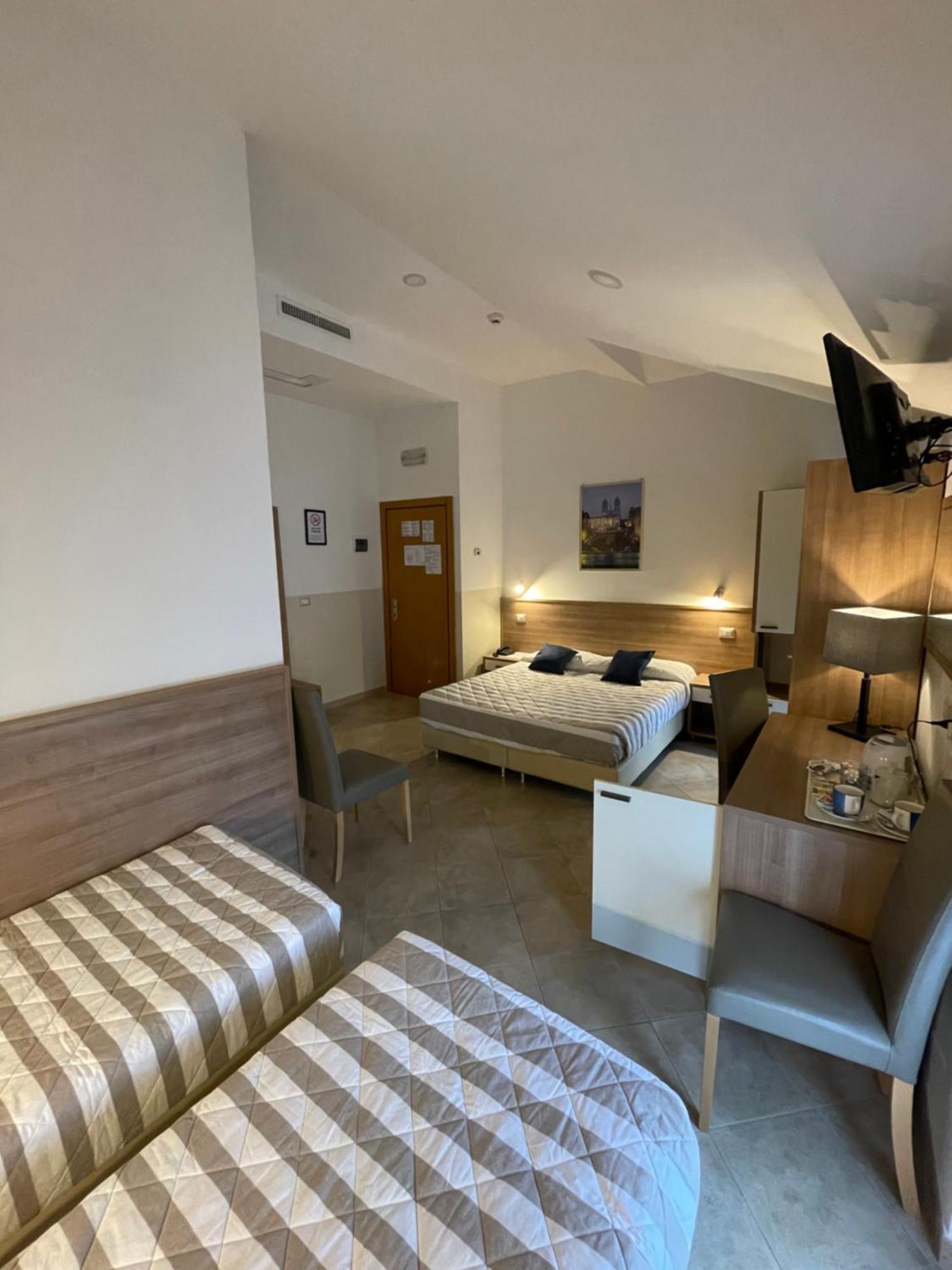 Quadruple Room,1689833656:JPEG