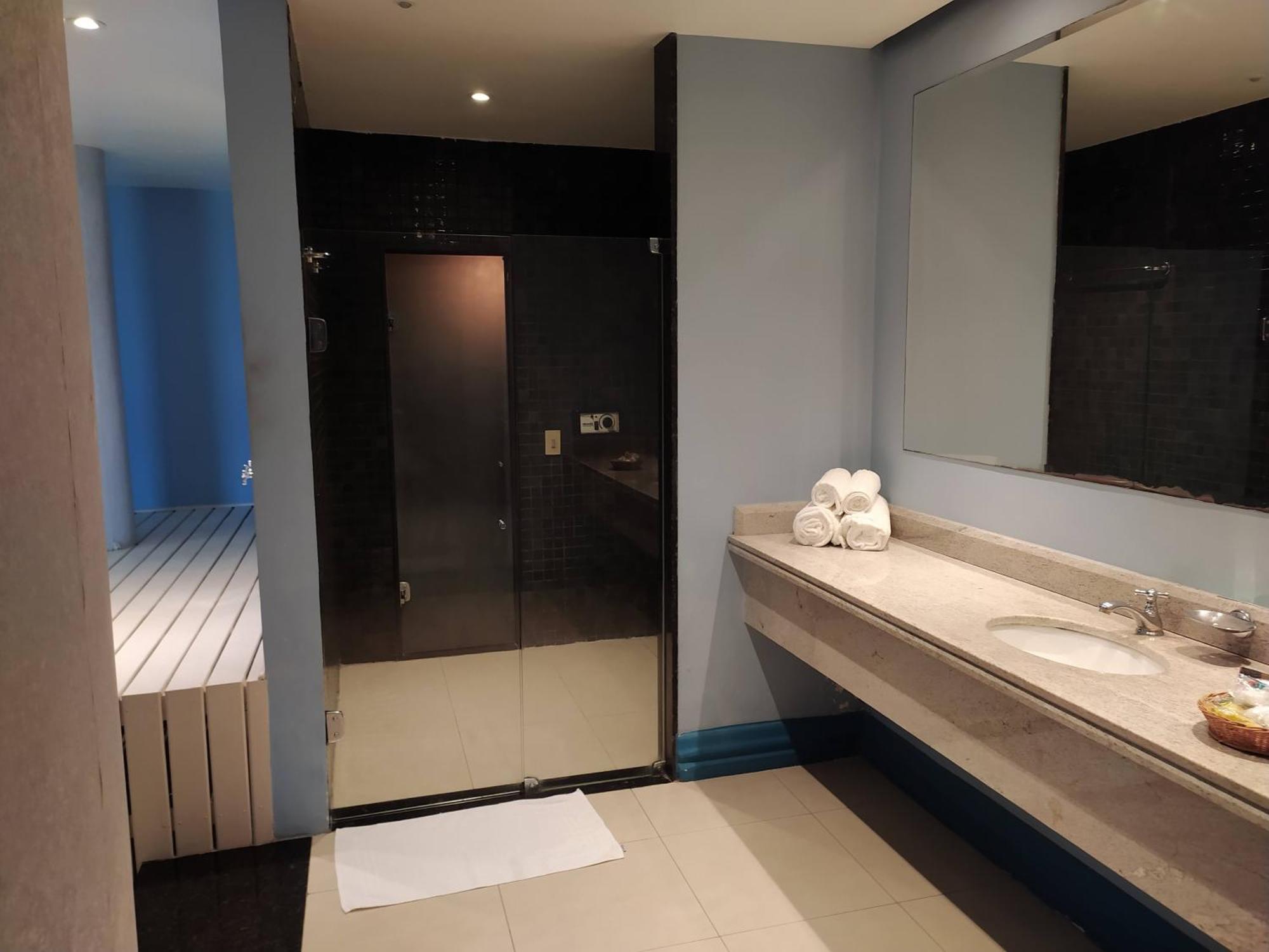 Suite Spa Bath