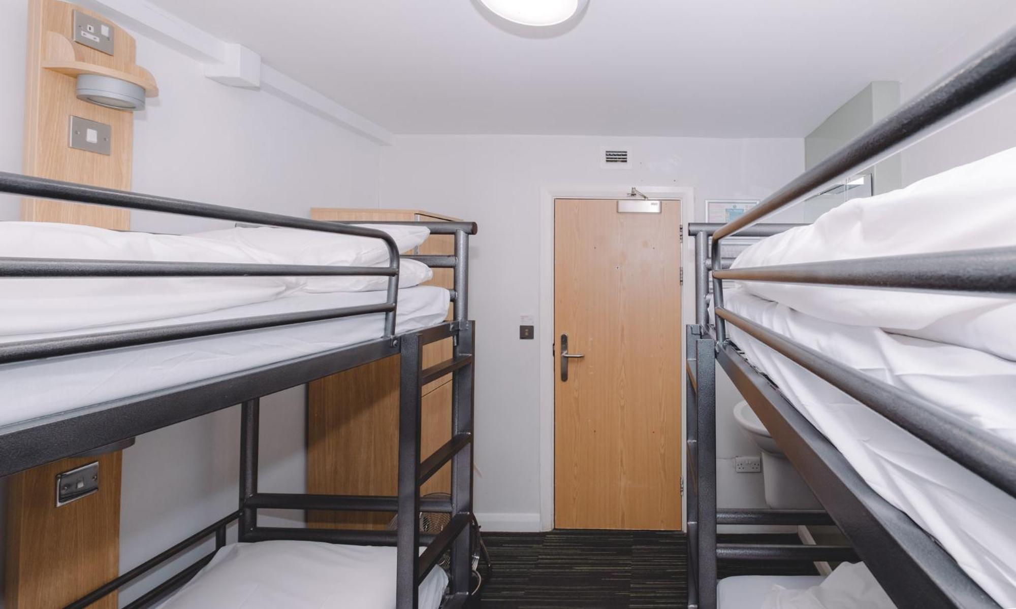 Bed 4-Bed Mixed Dormitory Room