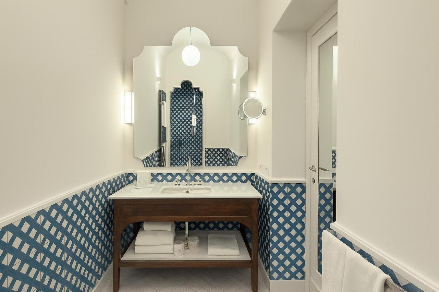 Classic Premium Room with City View