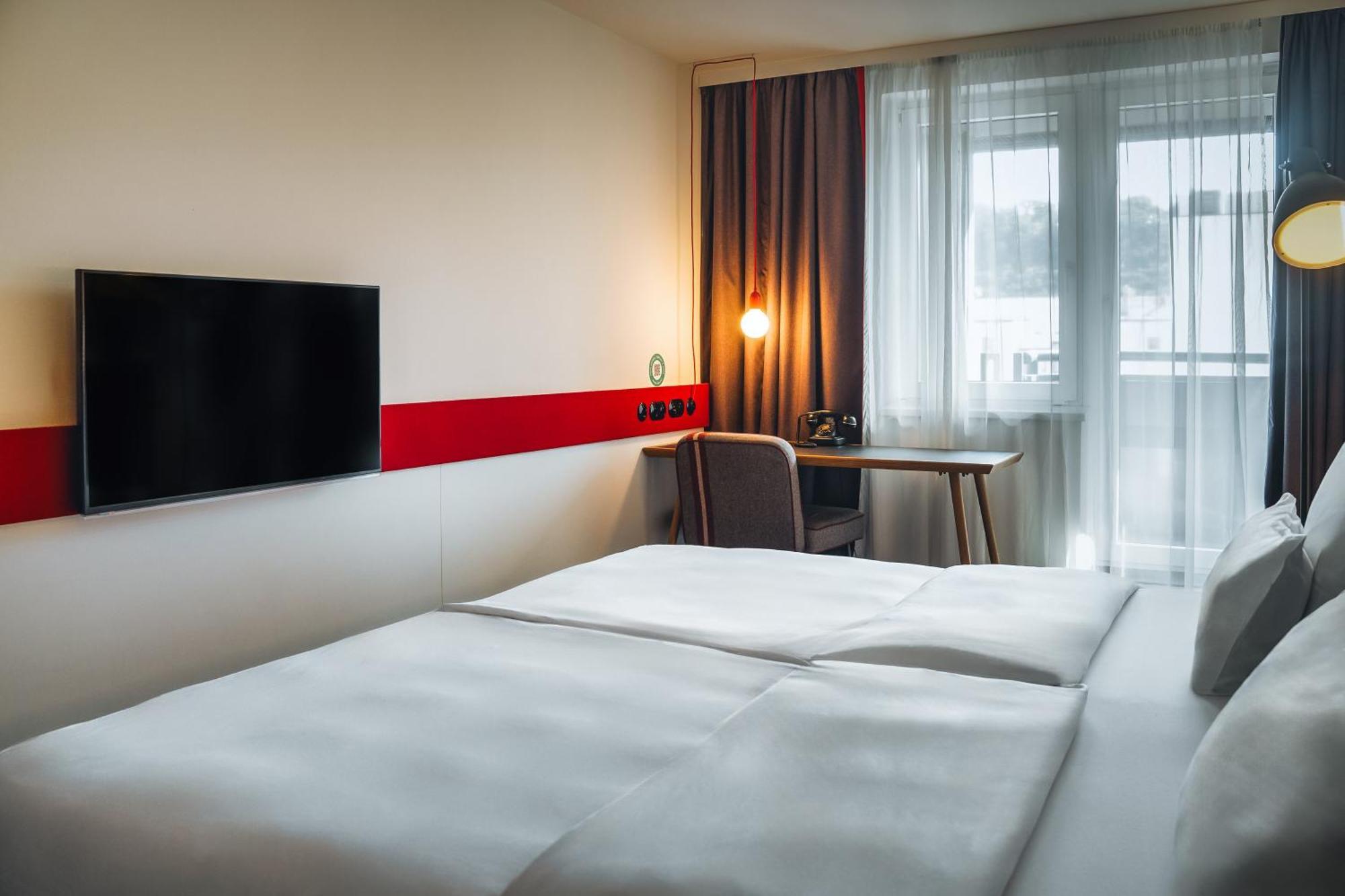 Double Room Balcony,1690937684:JPEG