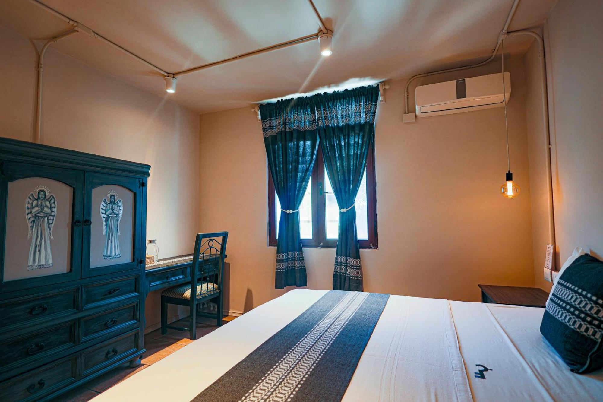 Standard Queen Room,1693287698:JPEG