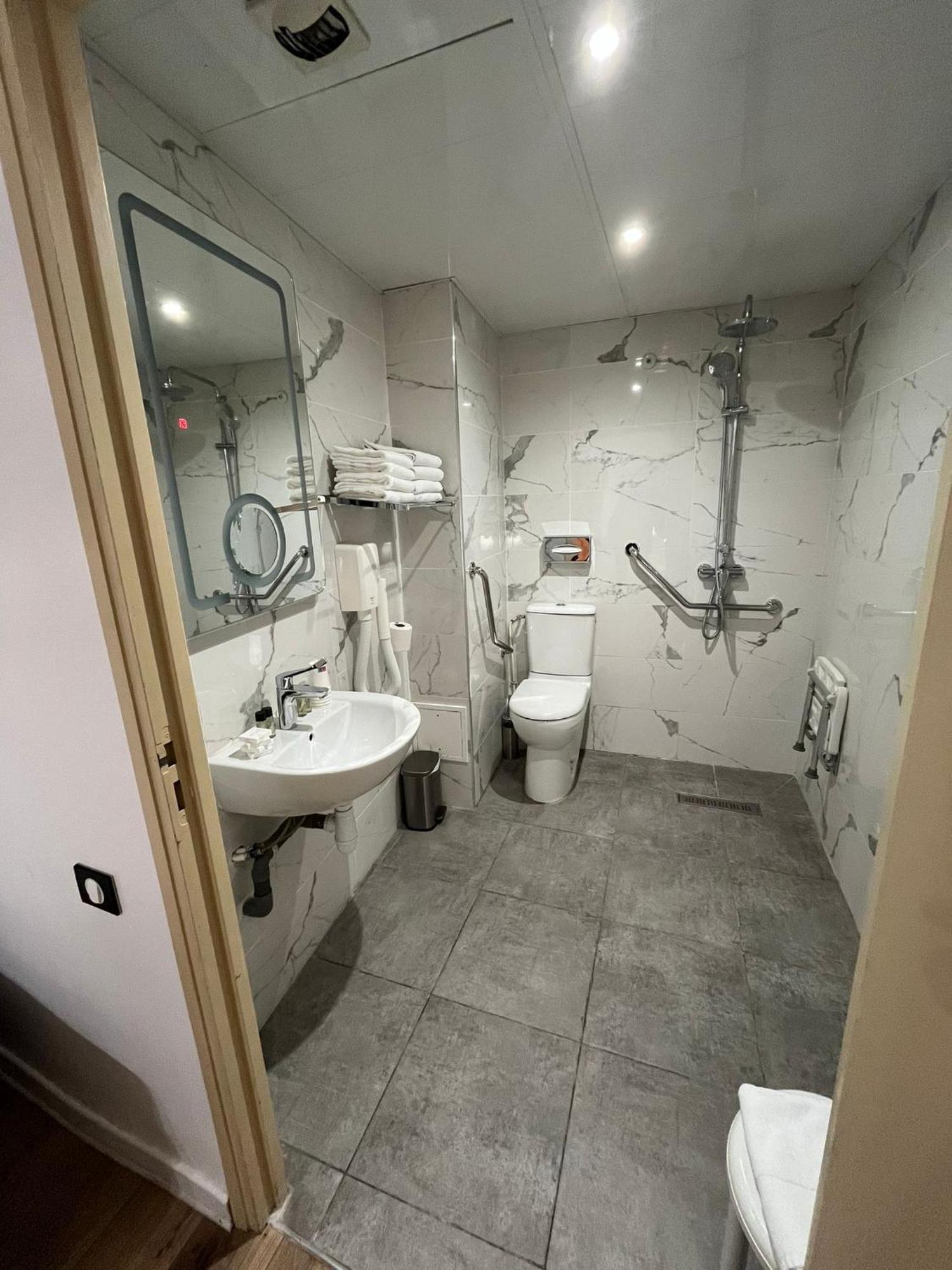 FAMILY Room Accessible to Persons Reduced Mobility Ground Floor Courtyard View