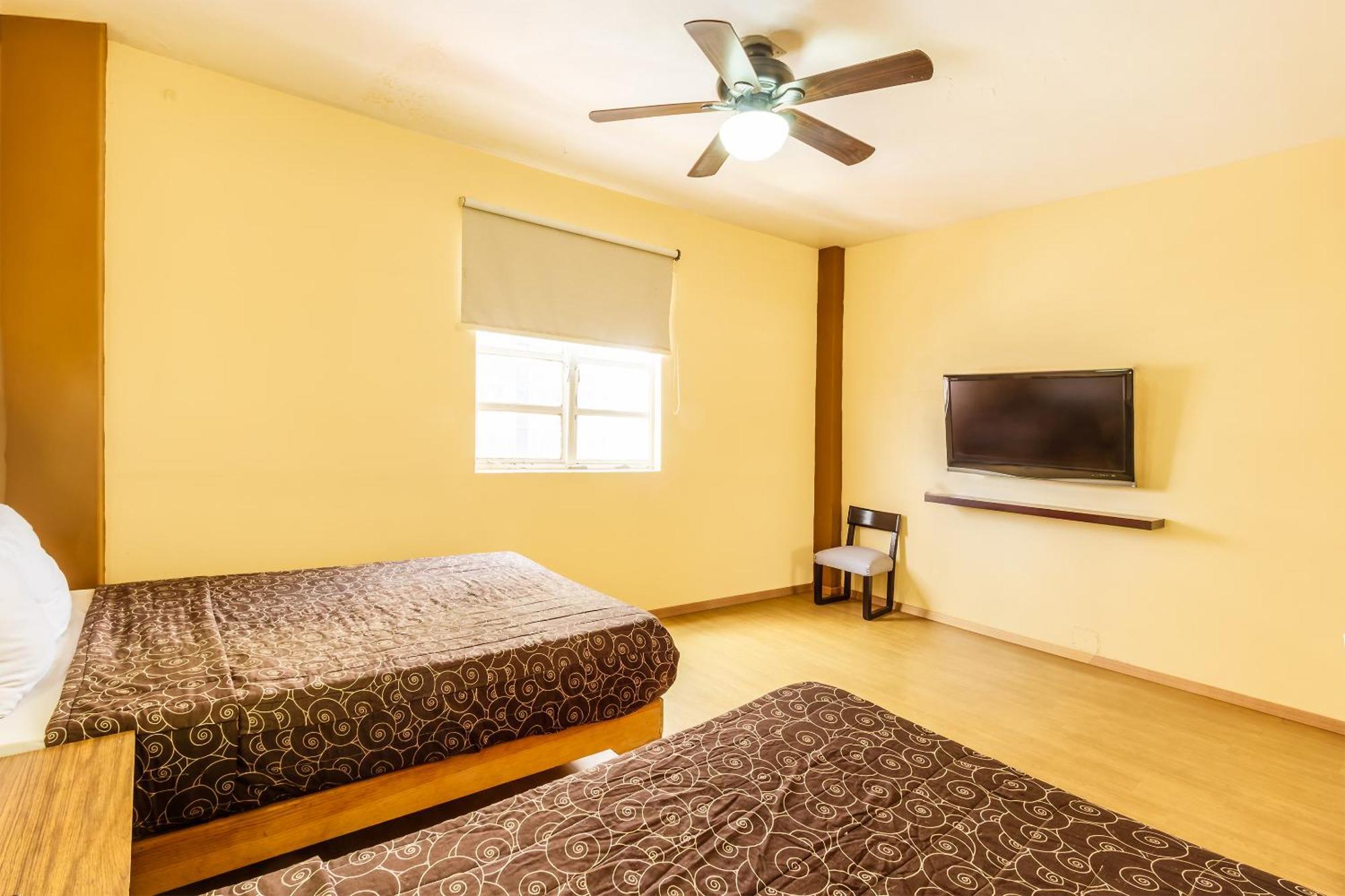 Family Room,1694547933:JPEG