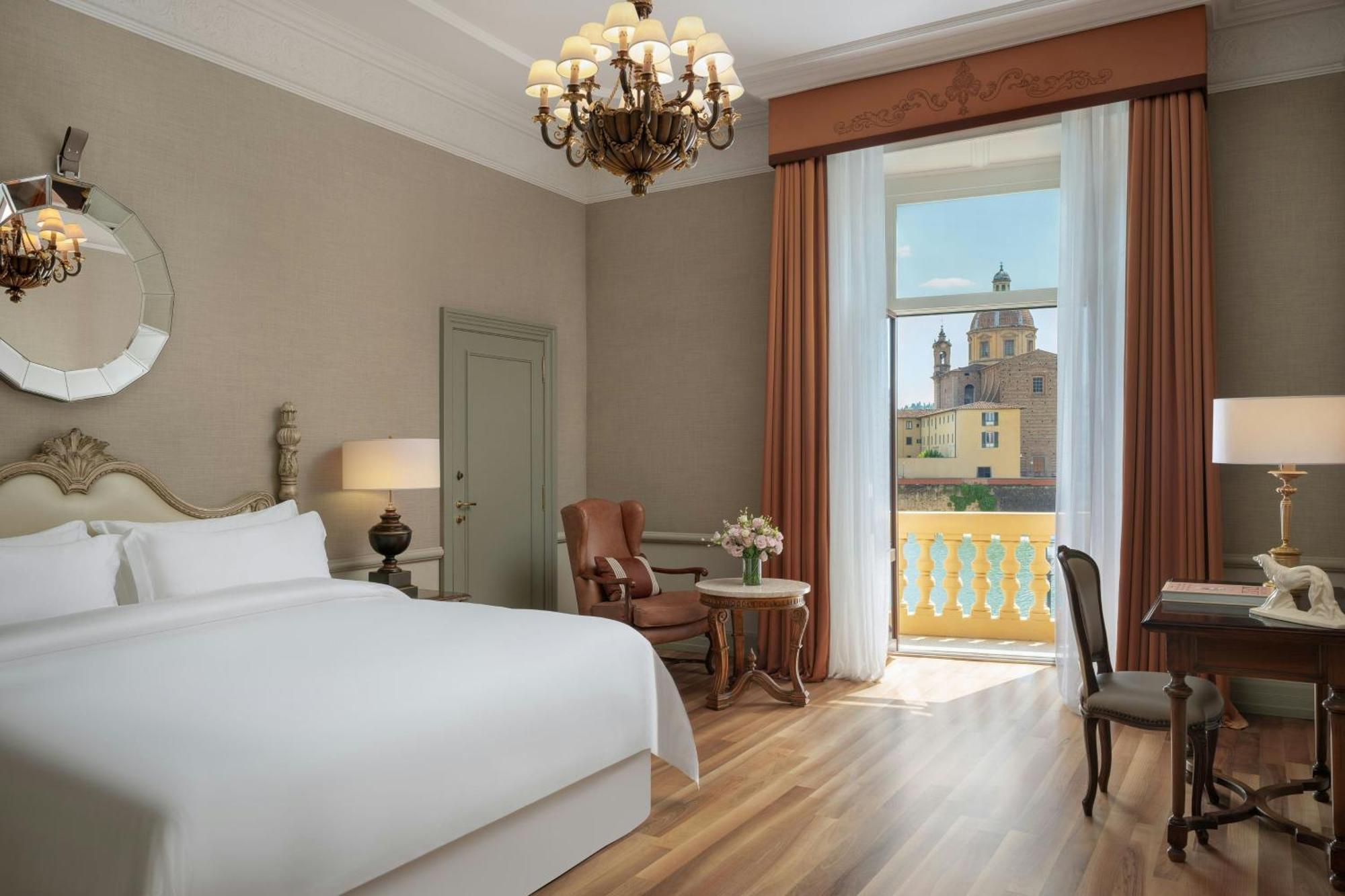 Grand Deluxe King Suite River View