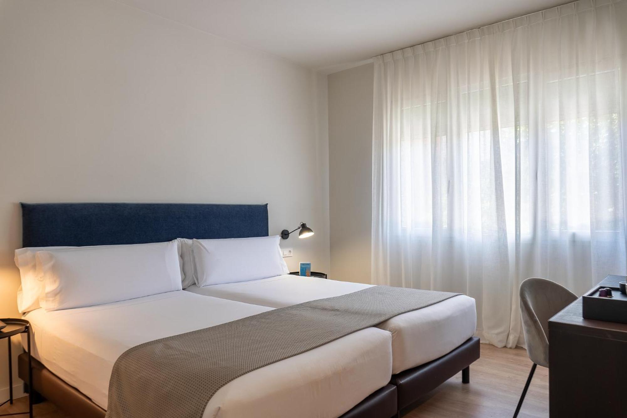 Twin Room,1695738625:JPEG