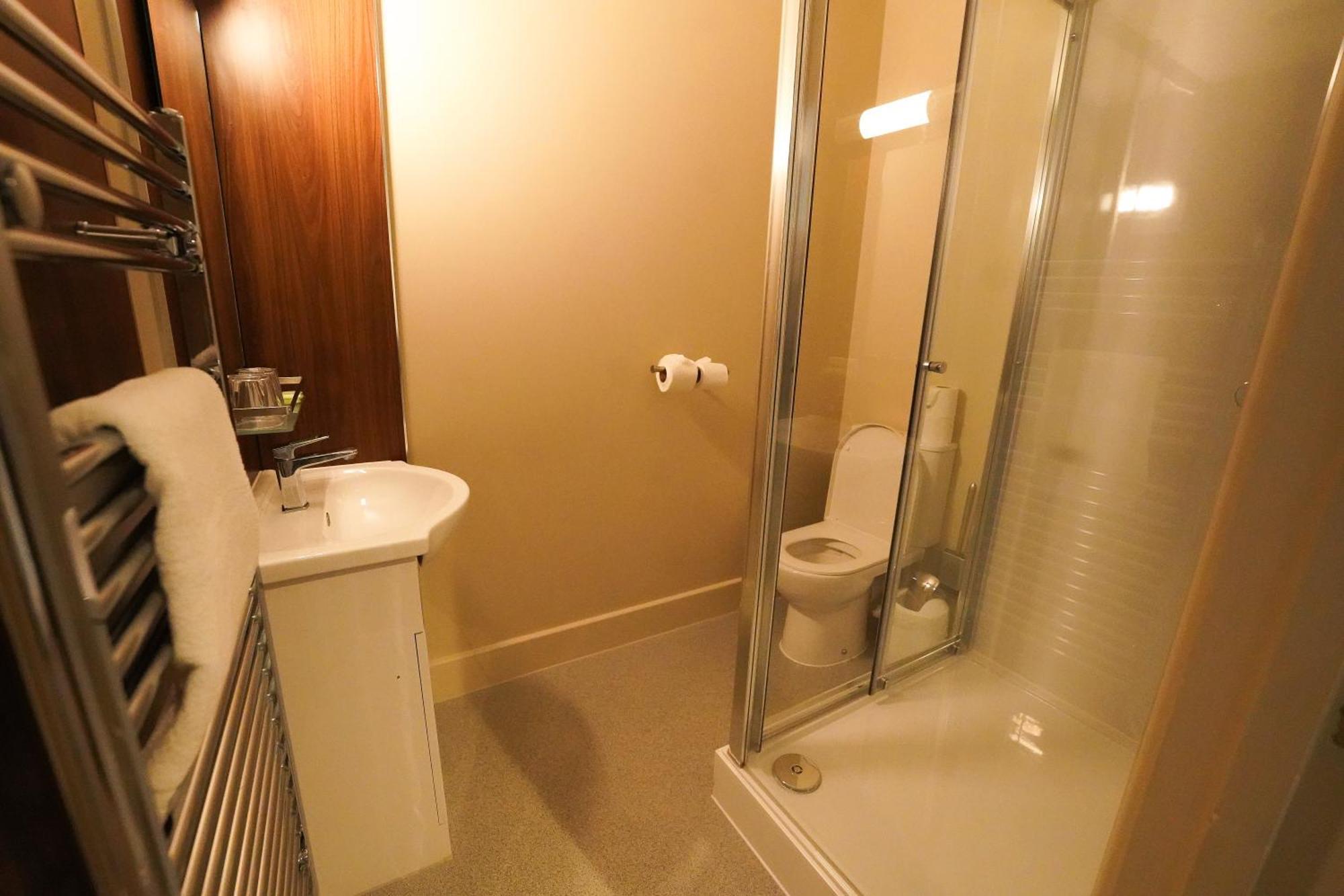 Double Room,1695759585:JPEG