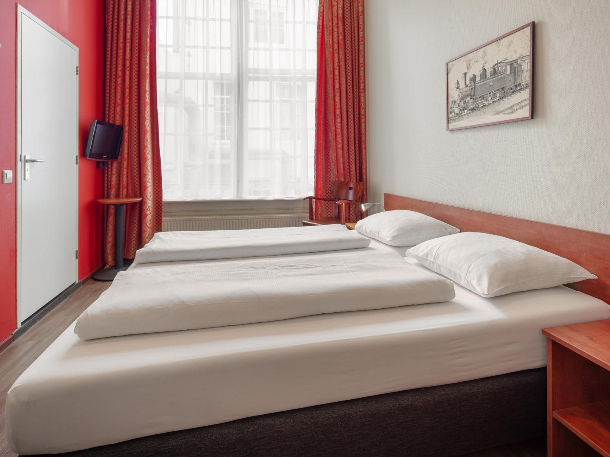 Double or Twin Room,1284417352:JPEG