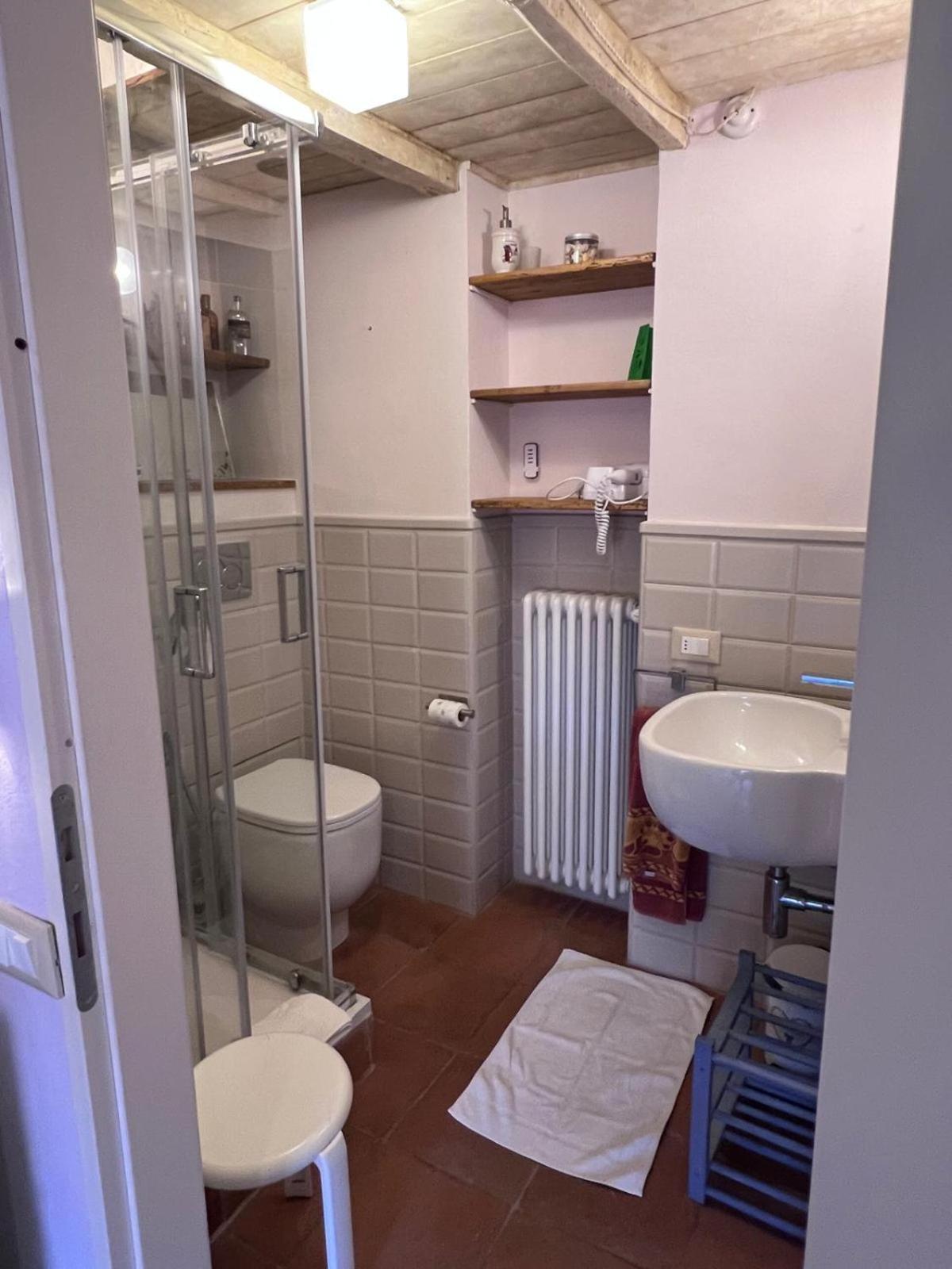 Twin Room Private Bathroom,1699226925:JPEG