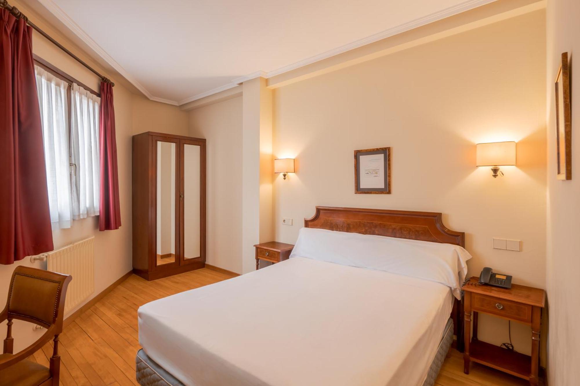 Double or Twin Room,1697788801:JPEG