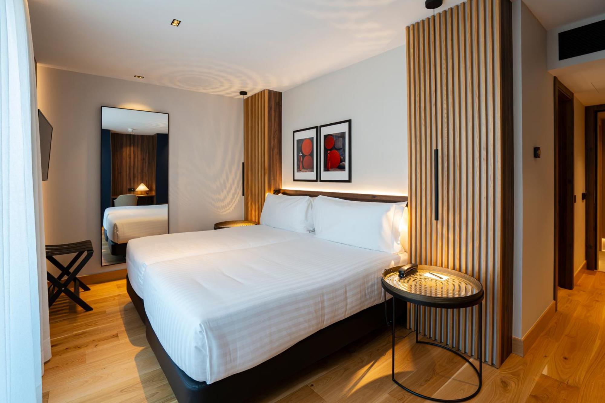 Twin Room Balcony,1697790302:JPEG