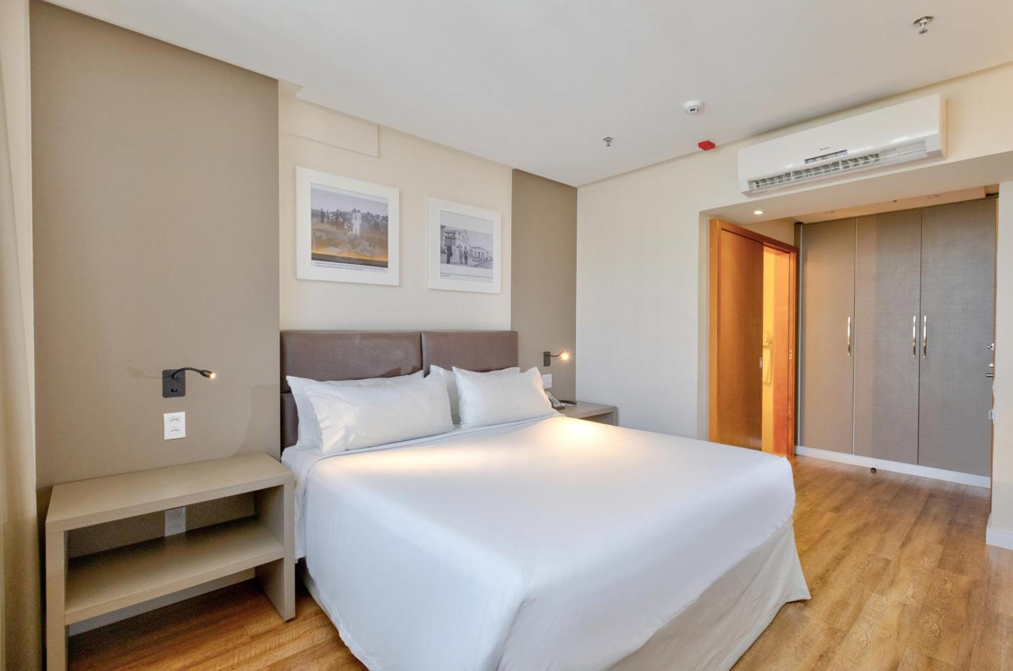 Standard King Room Accessible,1698275351:JPEG