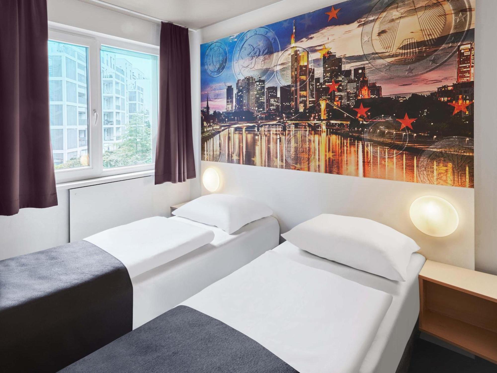 Twin Room,1698925233:JPEG
