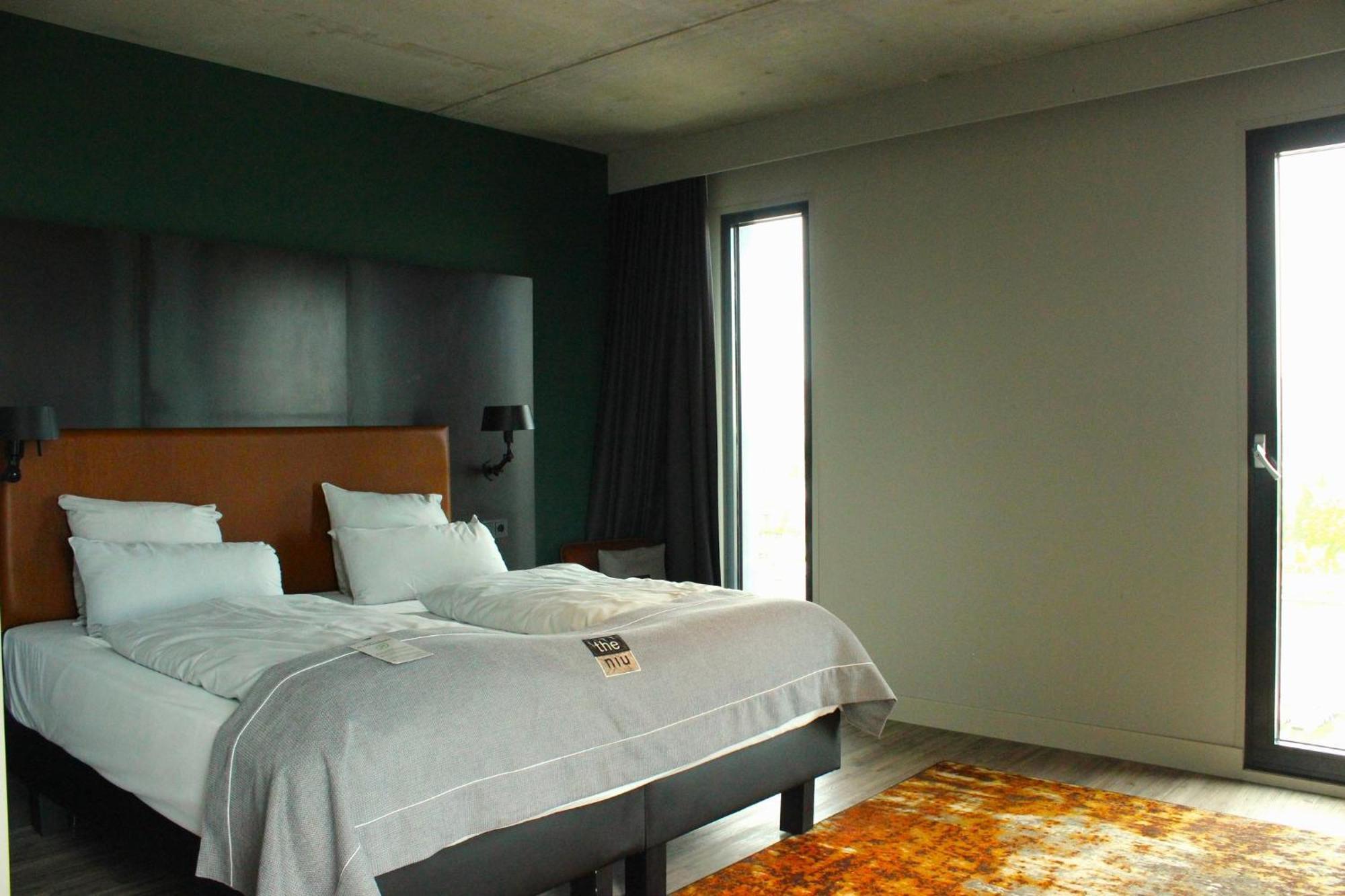 Premium Queen Room