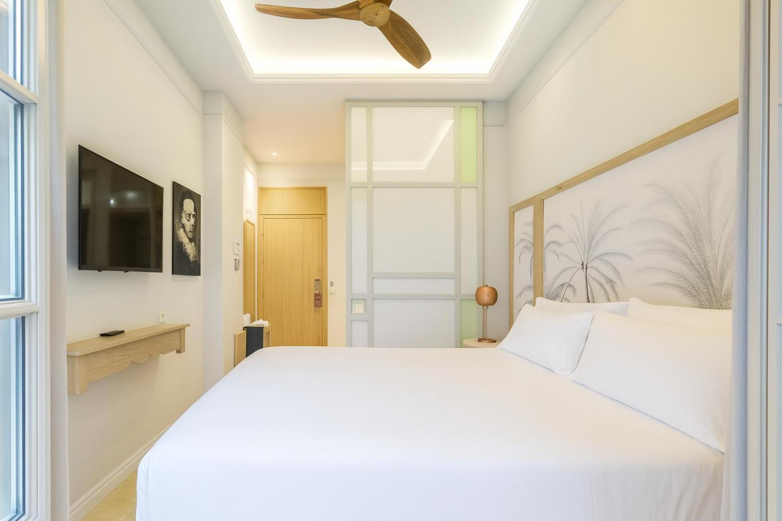 Double Room,1699357330:JPEG