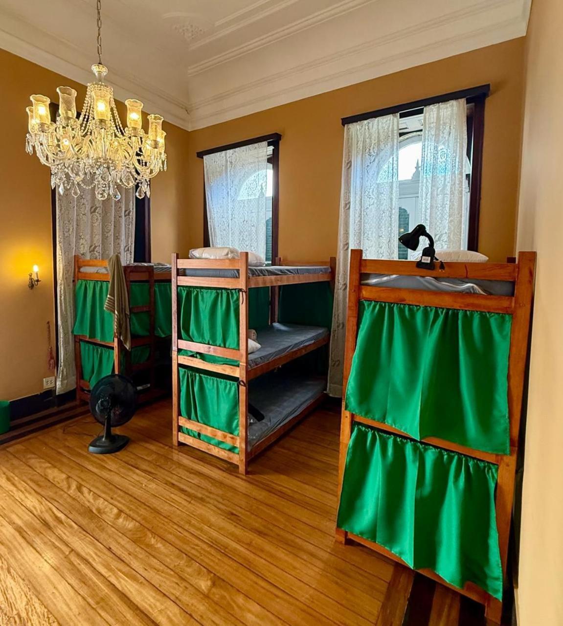 Cama de Solteiro em Dormitório Misto