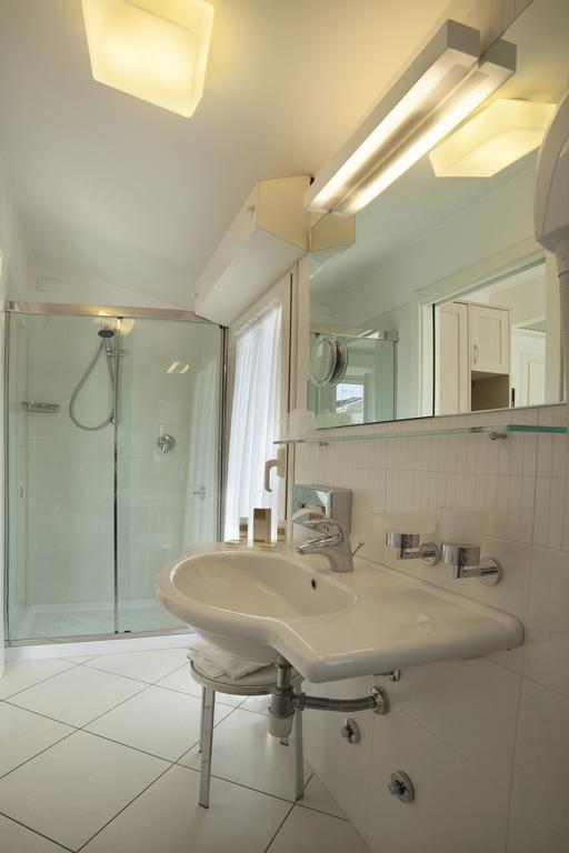 Penthouse Suite,299540132:JPEG