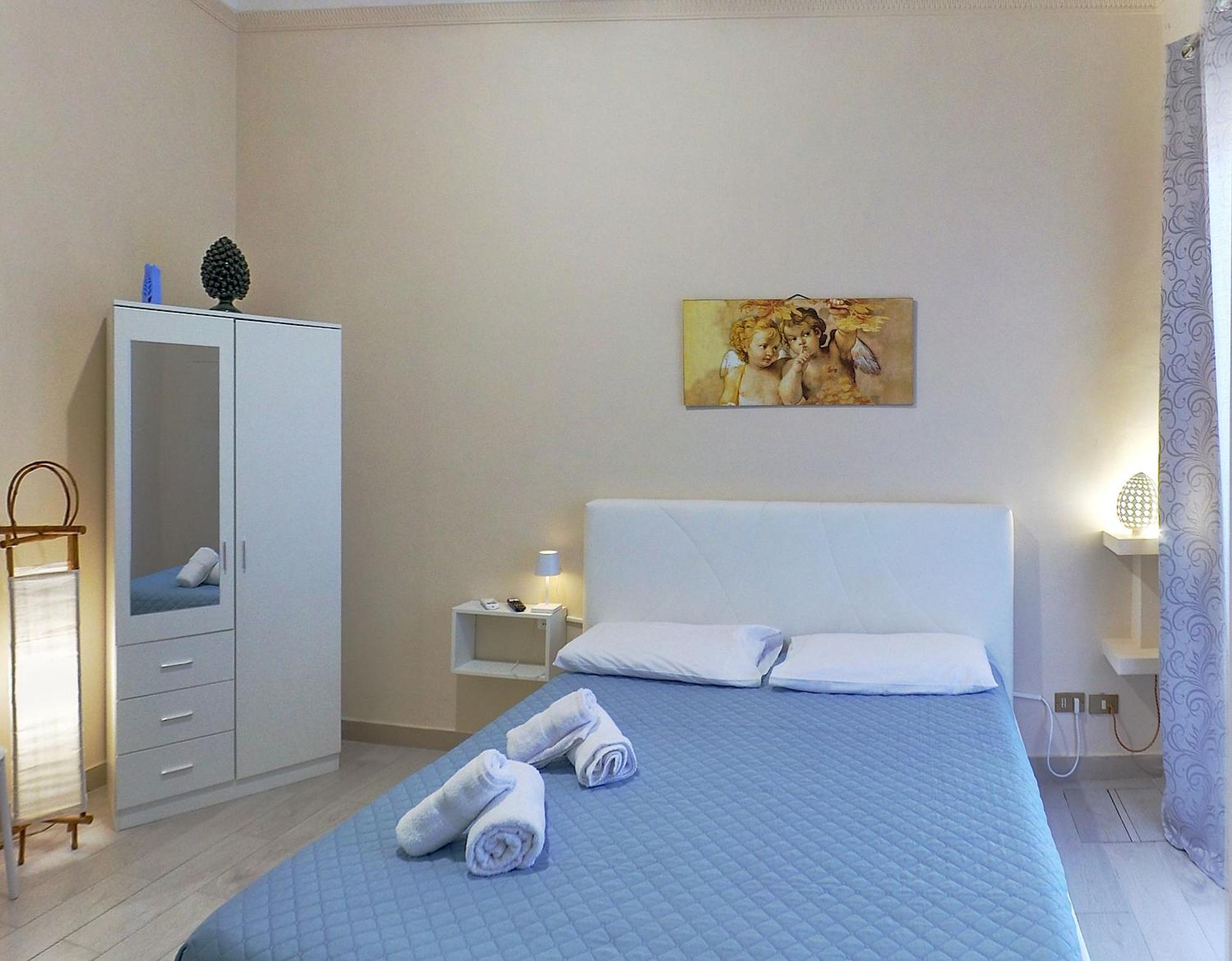 Double Room Private Bathroom