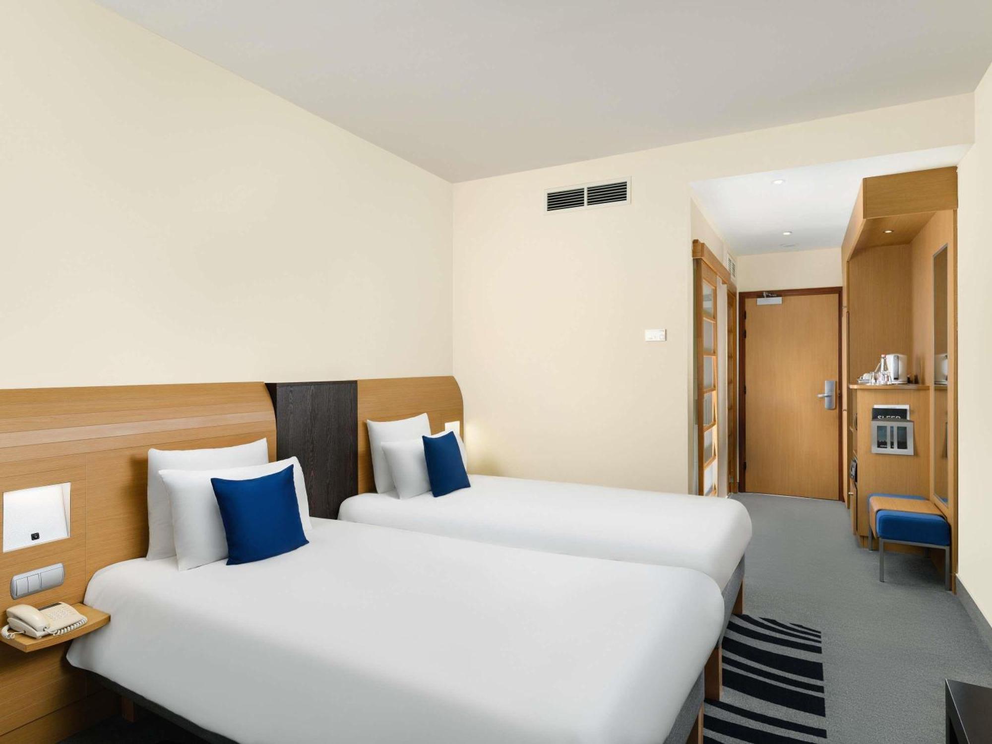 Superior Twin Room,1704837423:JPEG