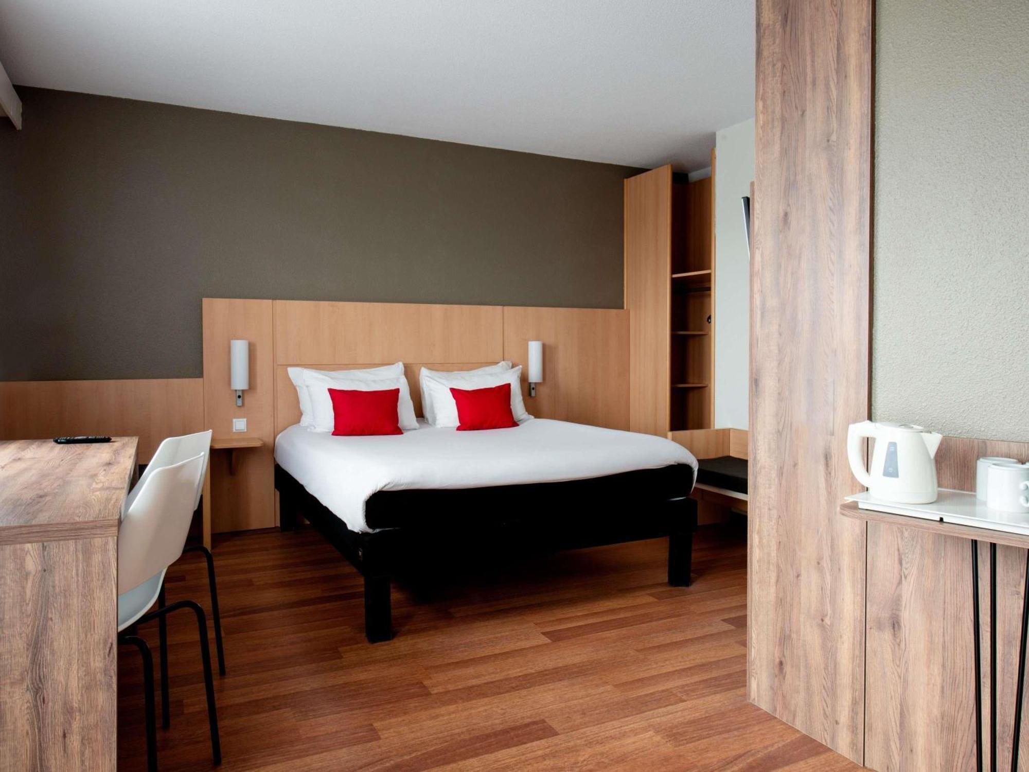 Junior Suite One Double Bed Balcony,1771524332:JPEG