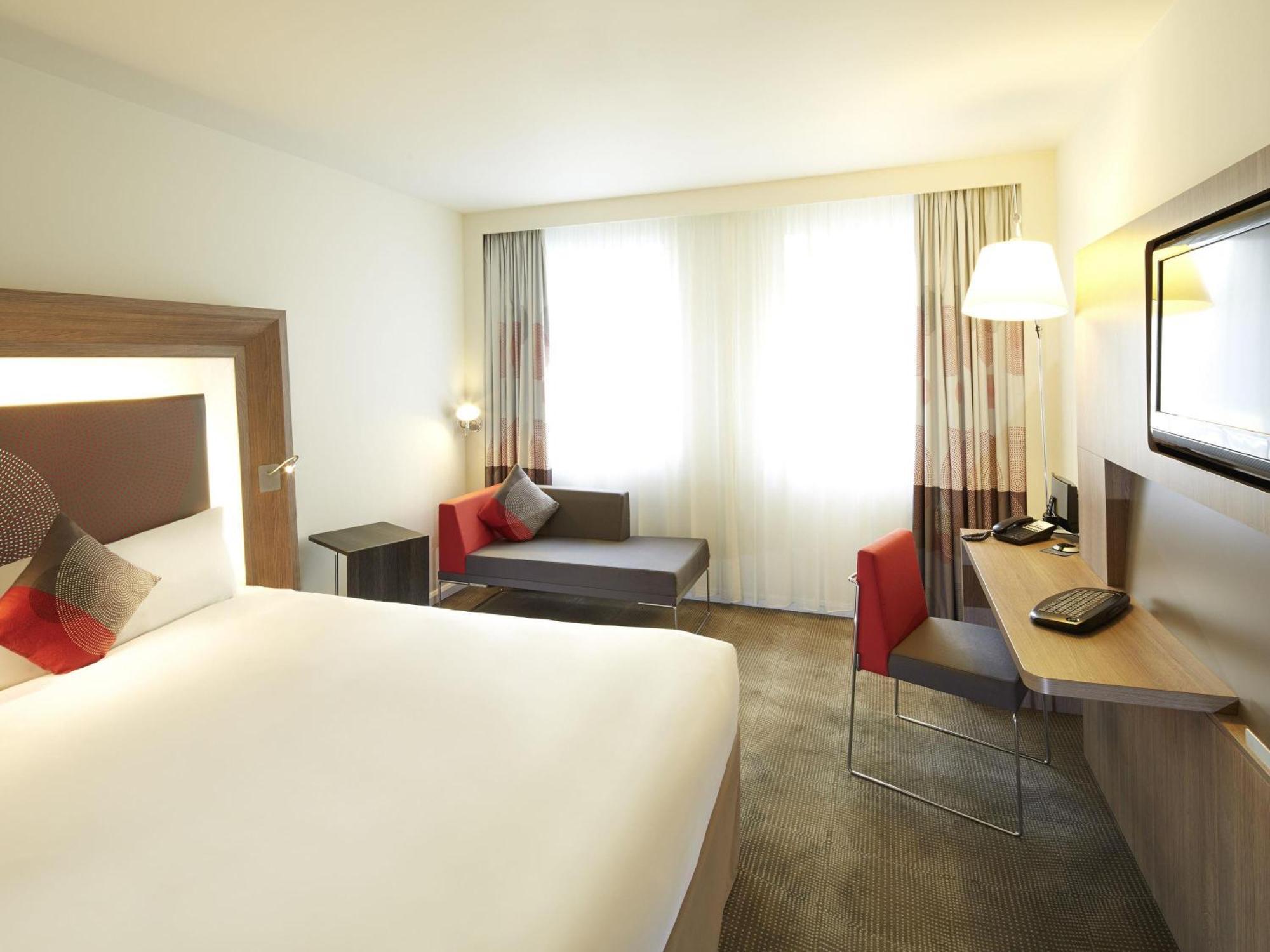 Superior Room 1 Queen Bed 1 Sofa Bed,323712979:JPEG