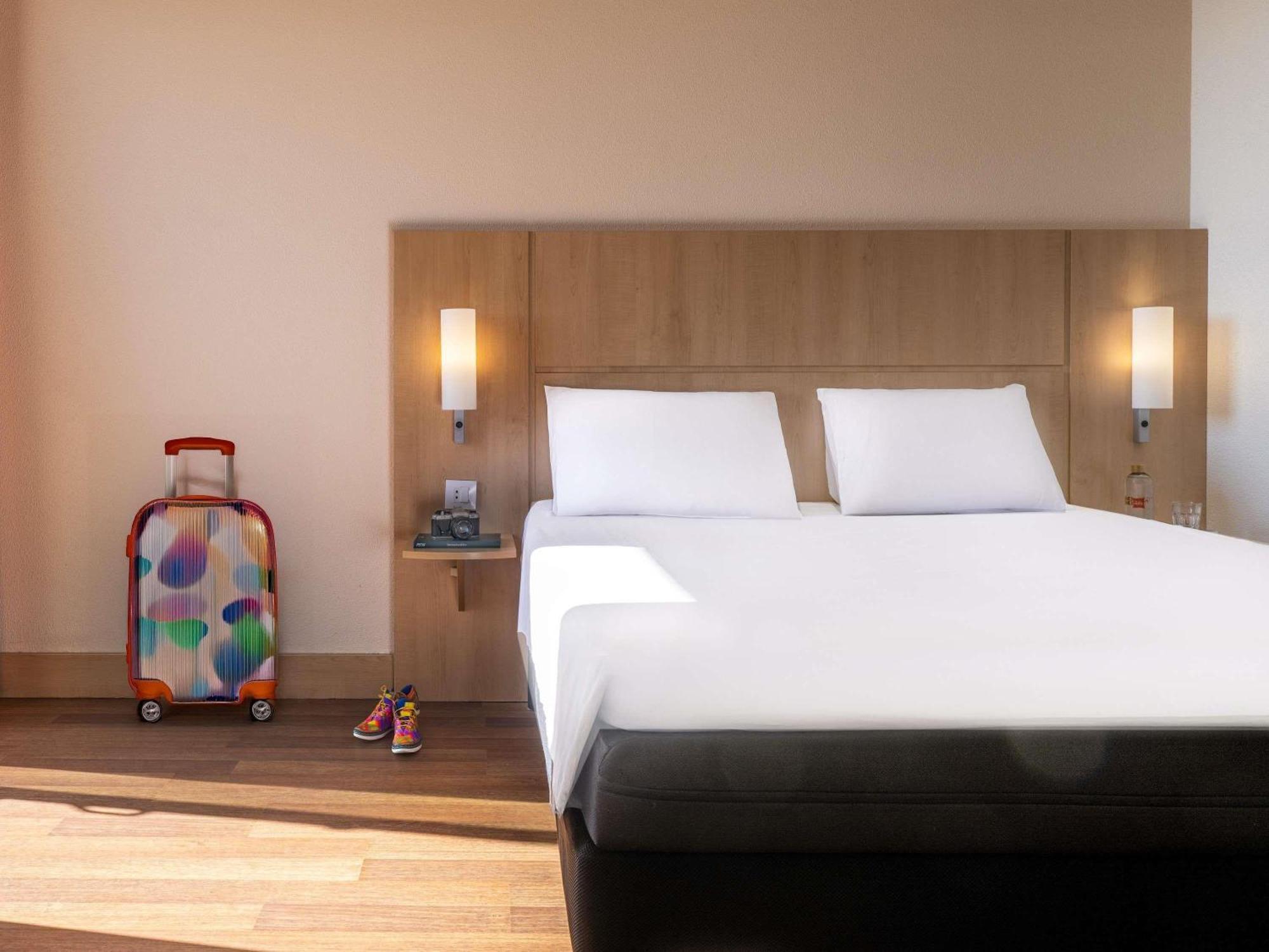 Room Terrace,1704949434:JPEG