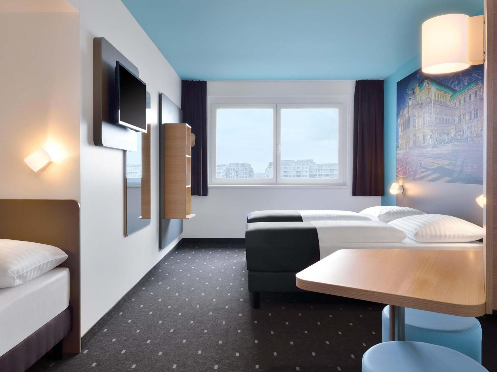 Triple Room,1705067022:JPEG