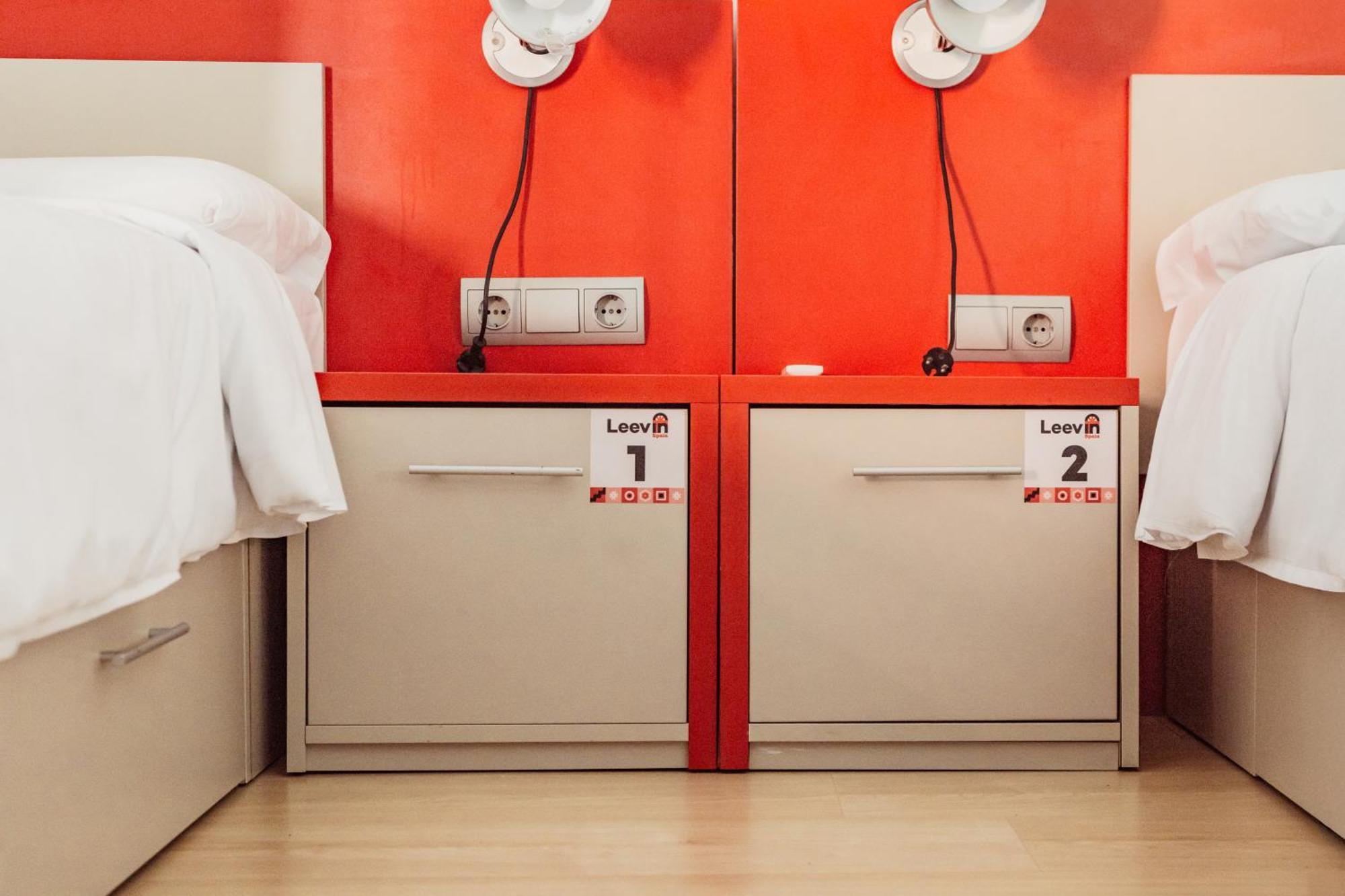 Twin Room Private Bathroom