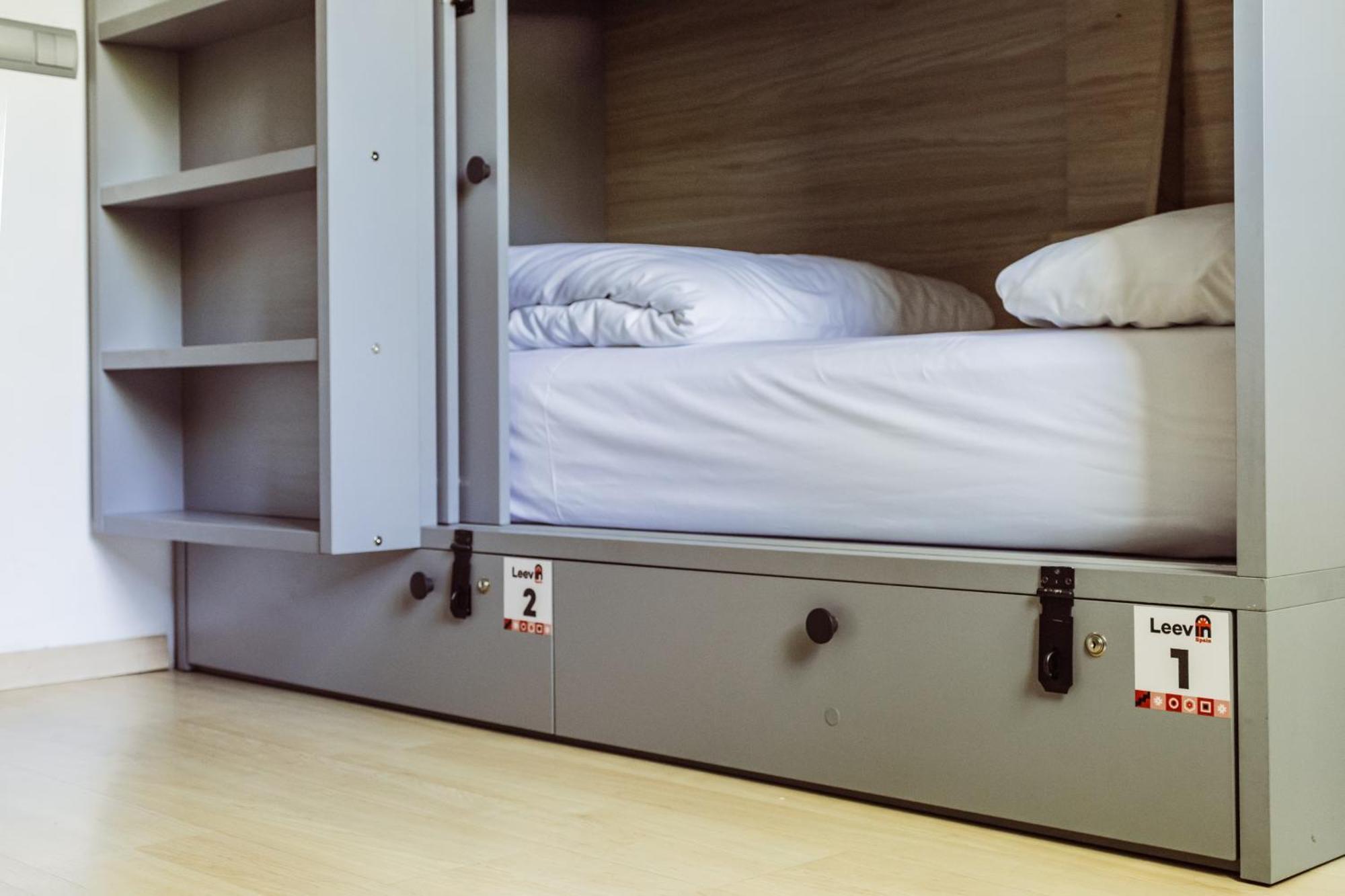 Bed 4-Bed Female Dormitory Room