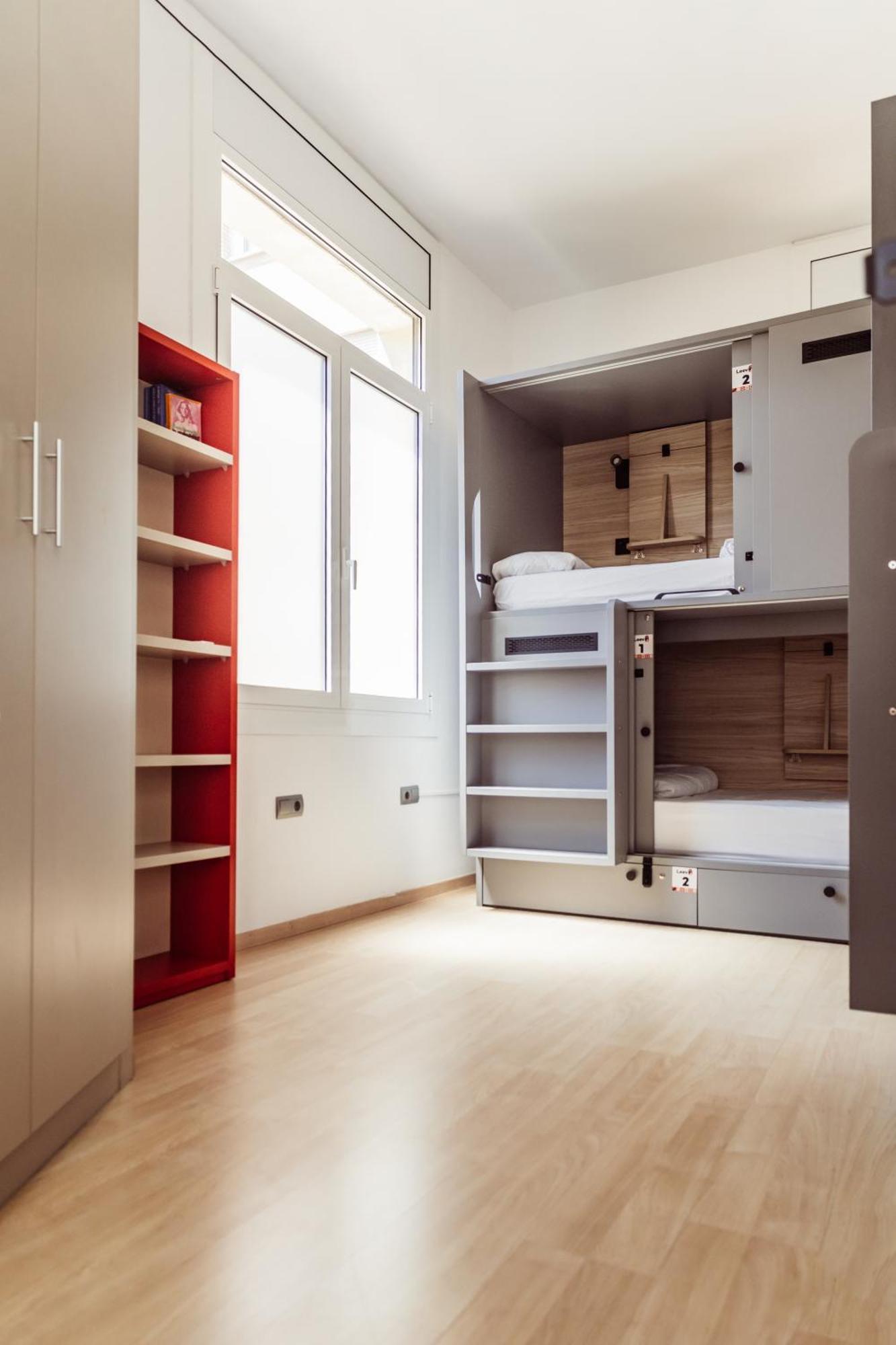 Bed 4-Bed Female Dormitory Room
