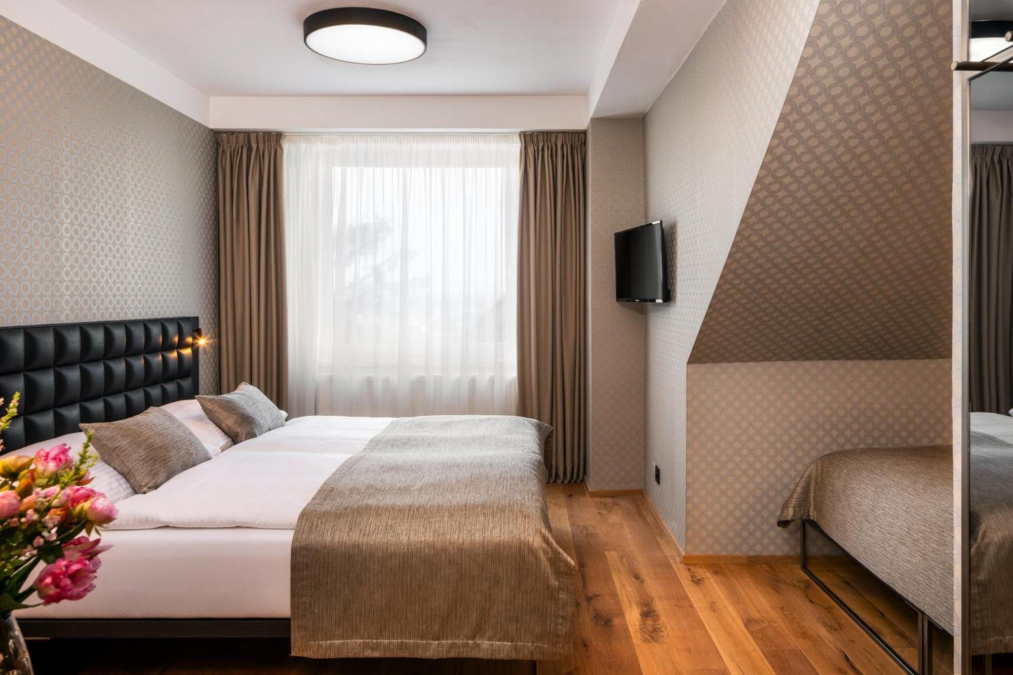 Standard Quadruple Room,1705567330:JPEG