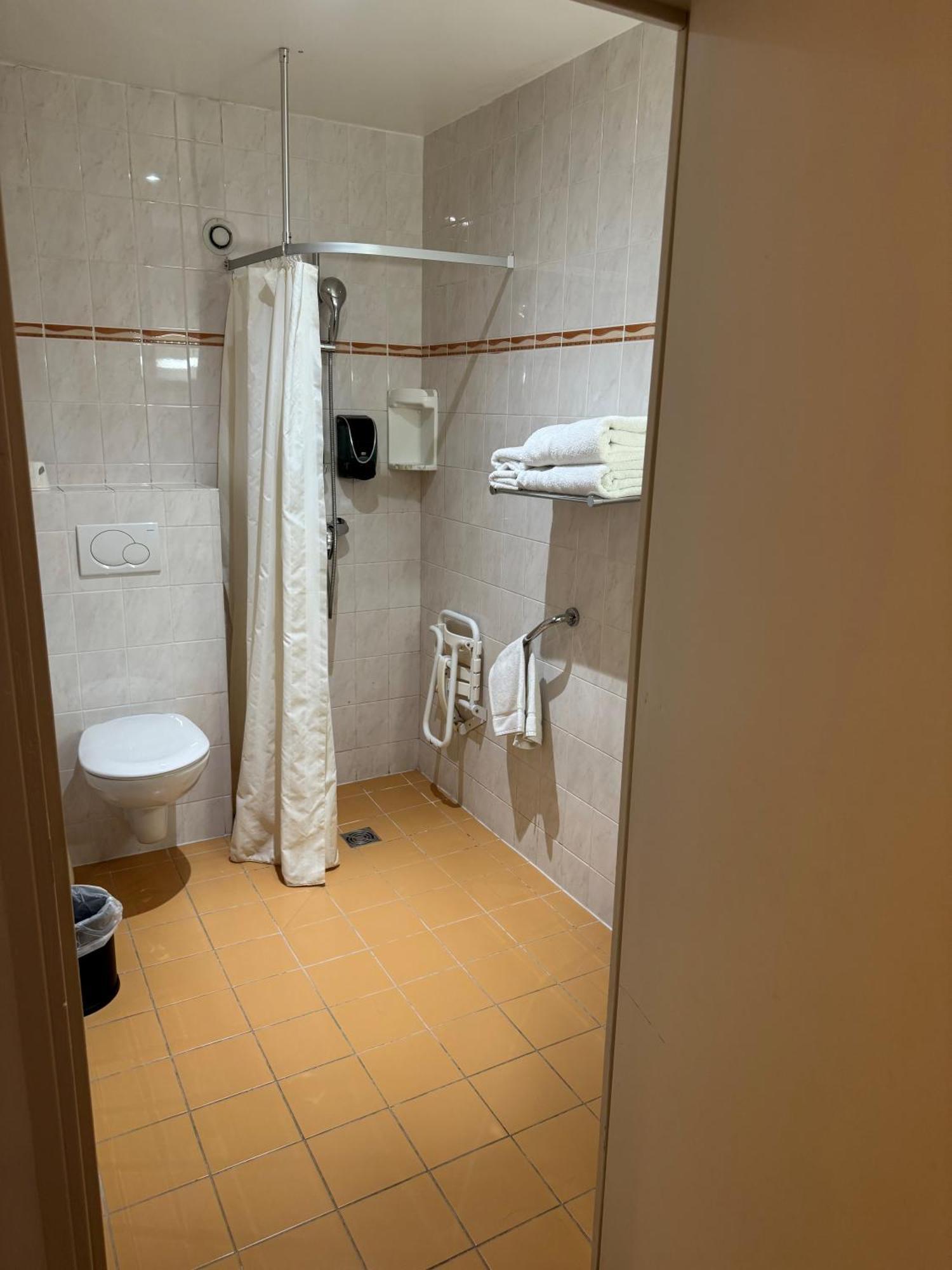 Double Room Disability Access,1705585672:JPEG