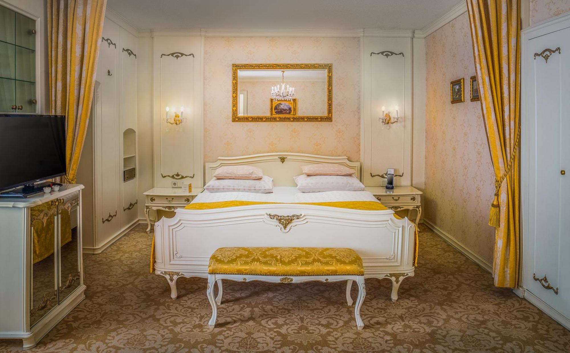 Junior Suite,1705773772:JPEG