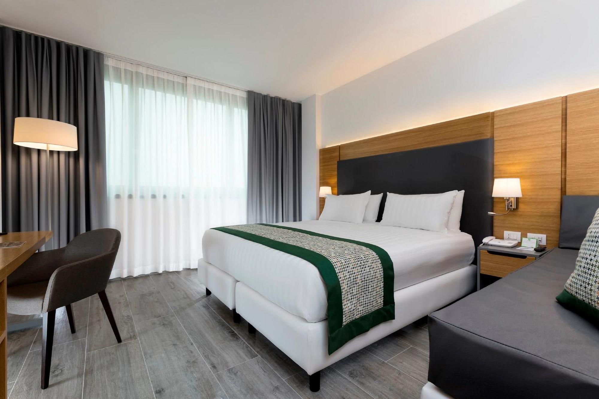 Premium Room,1706509924:JPEG