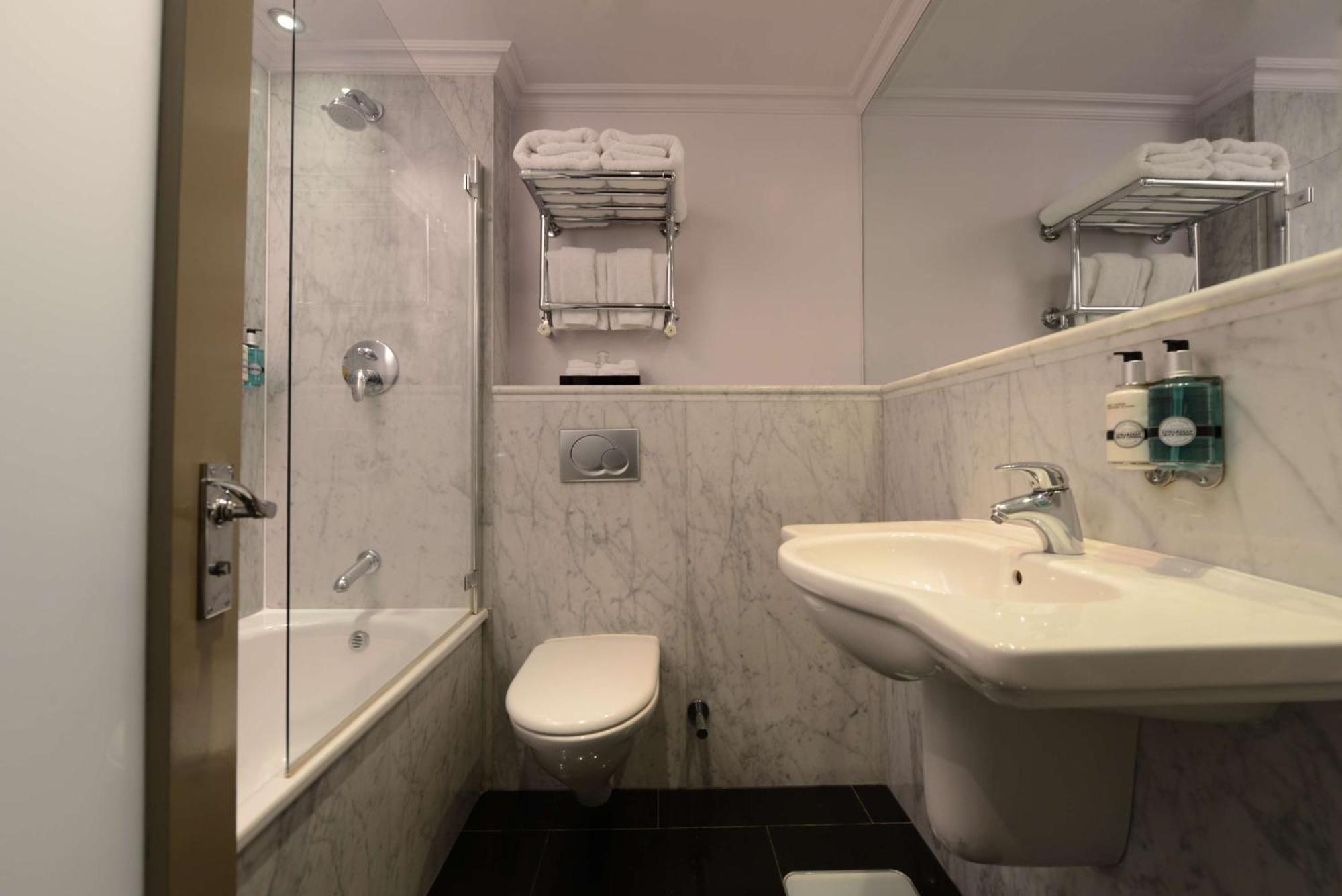 Superior Single Room,1695317560:JPEG