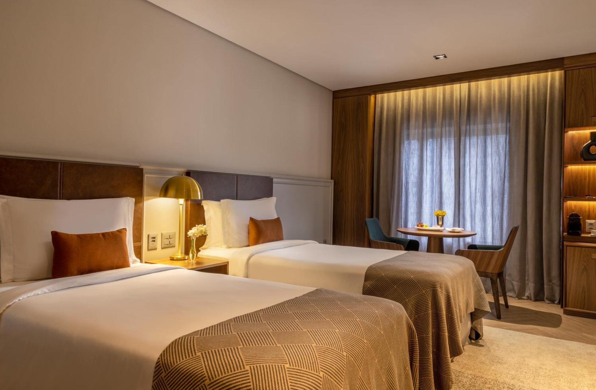 Deluxe Twin Room