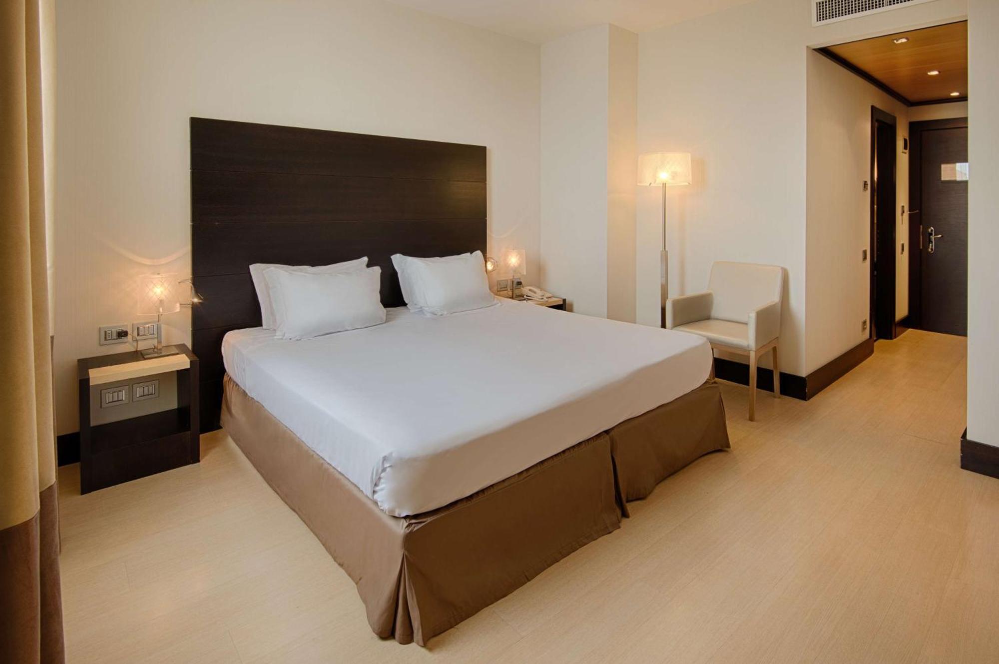Standard Double Room,1706779521:JPEG
