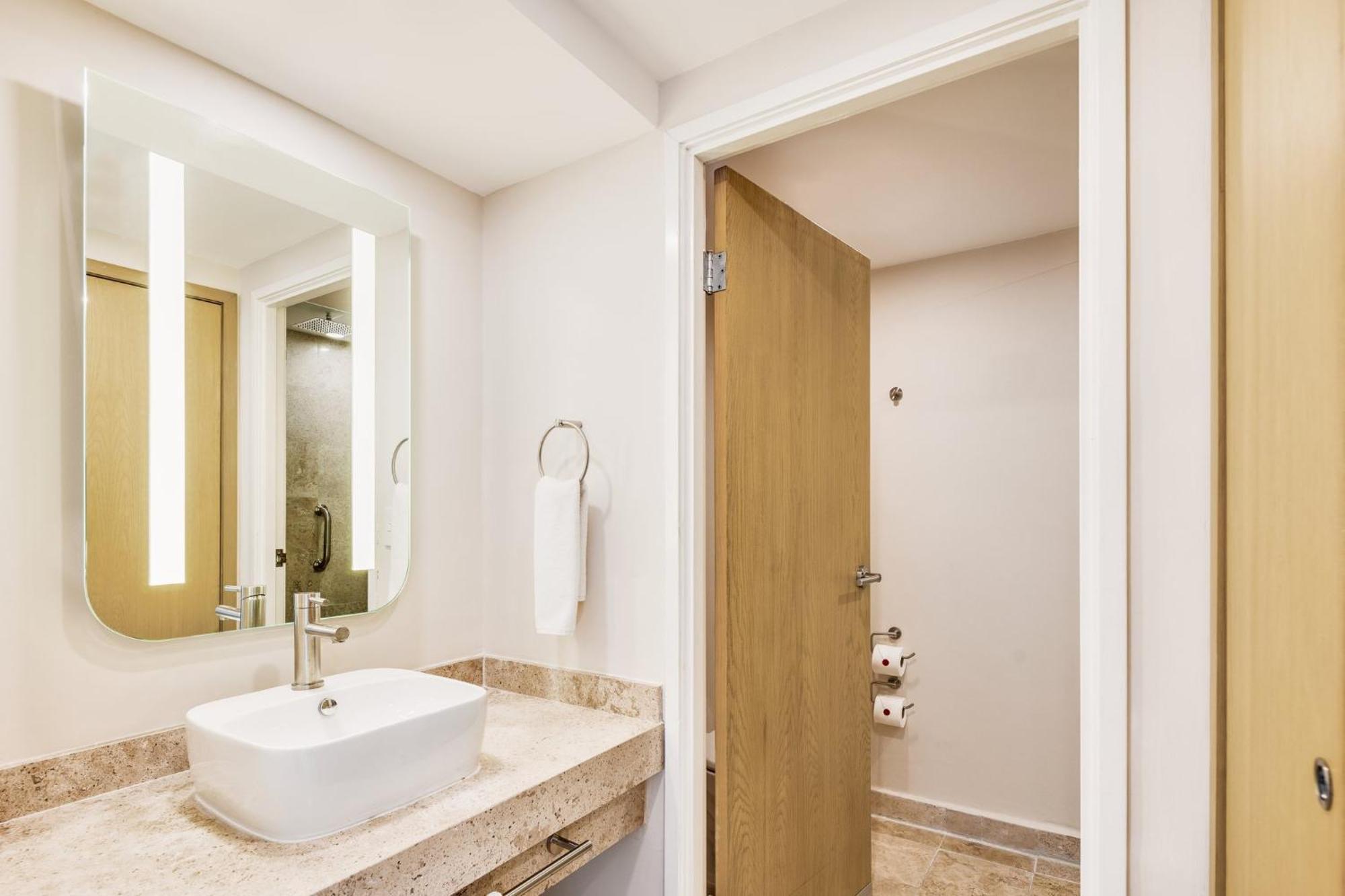 Habitación Luxury Plus - Frente al mar (1 cama extragrande)
