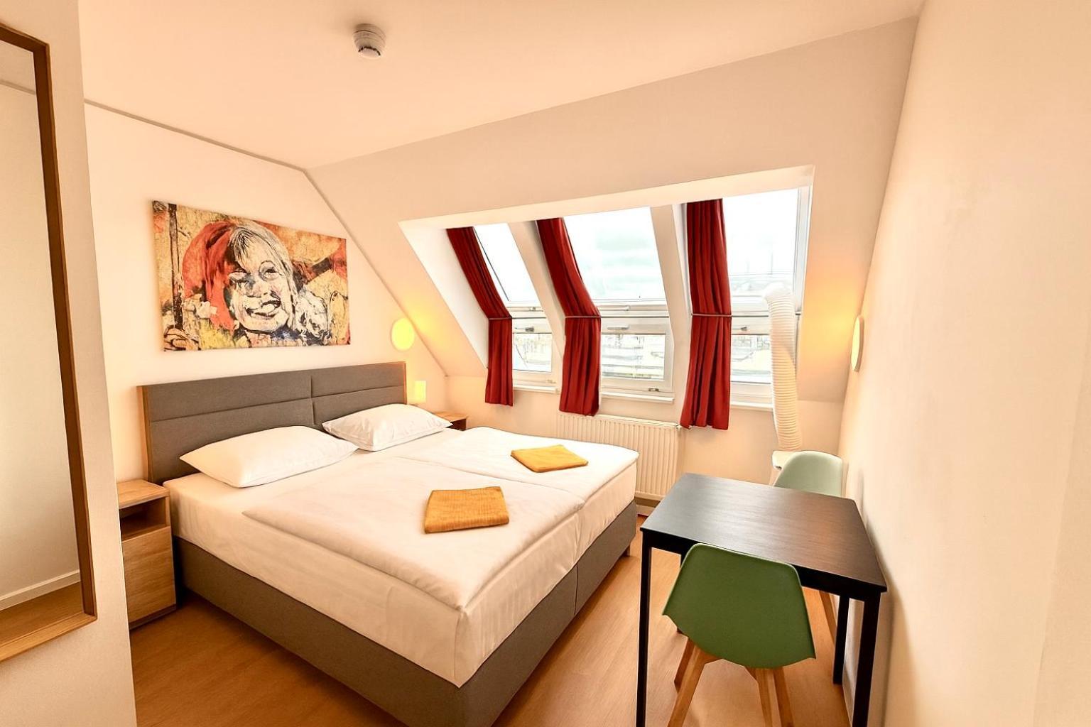 Single Bed 6-Bed Dormitory Room,1605389374:JPEG
