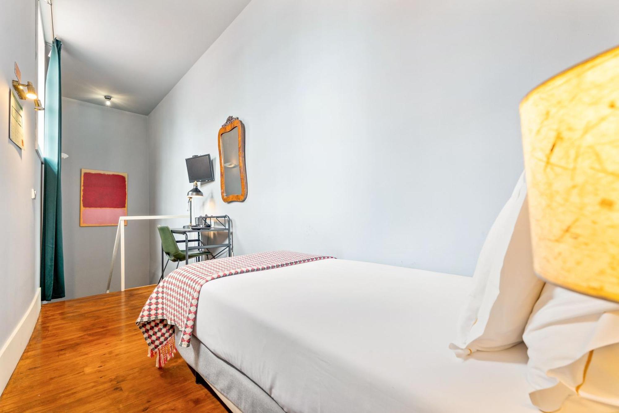 Single Room,1706841098:JPEG