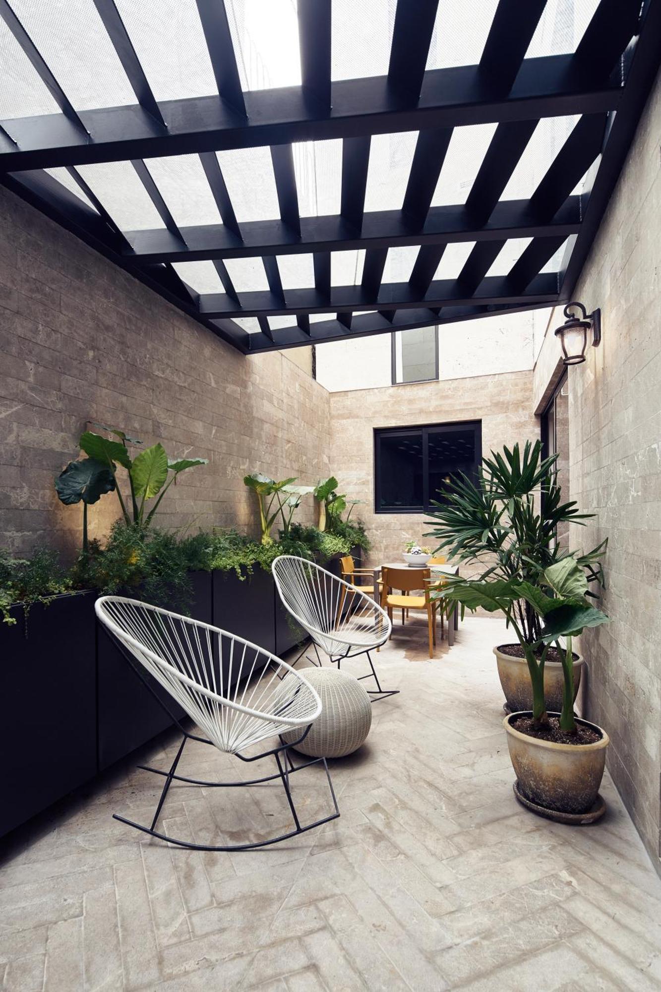 Apartment Terrace,1706970776:JPEG