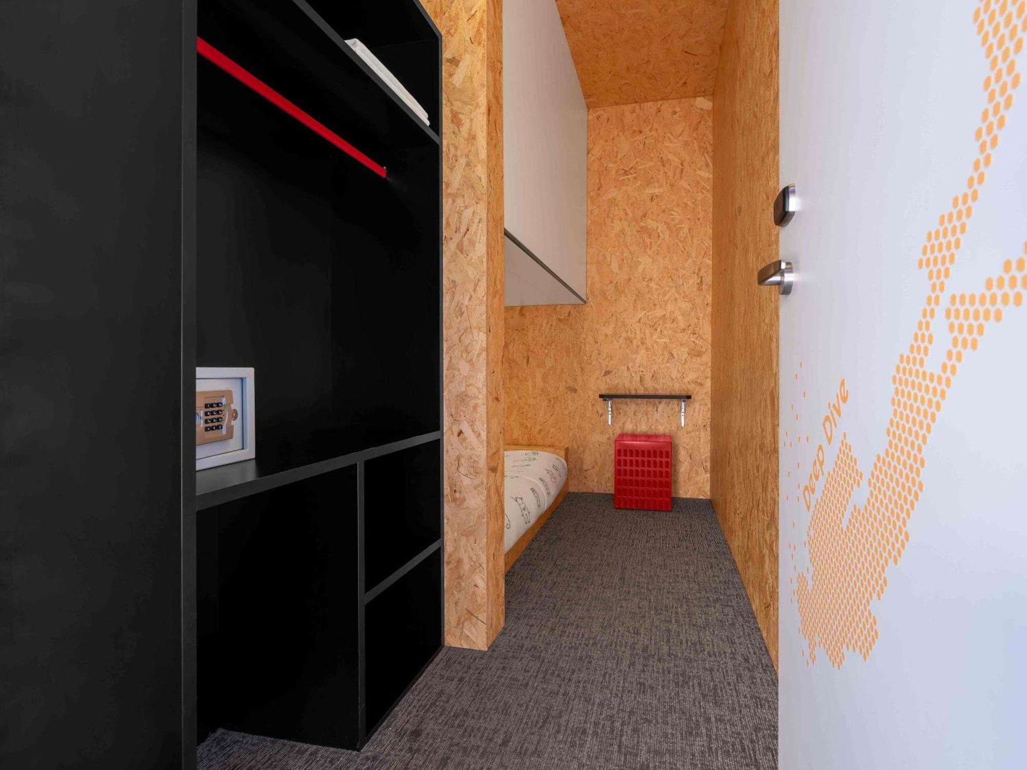 Double Bed Cabin Lower Level