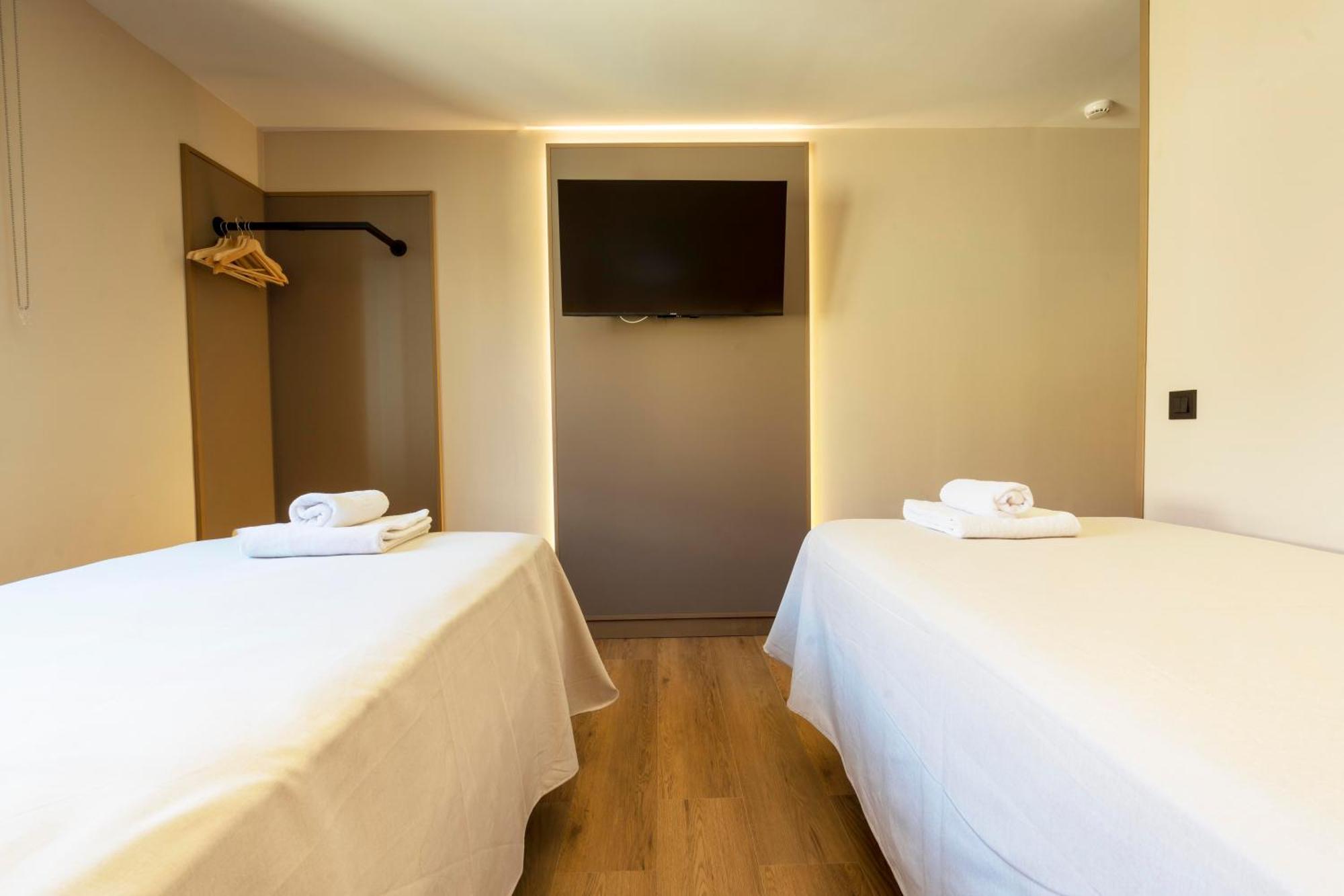 Double or Twin Room,1709086164:JPEG