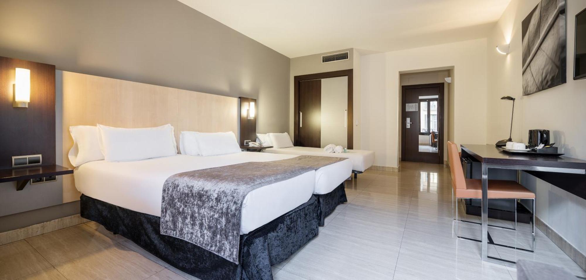 Triple Room,718965715:JPEG