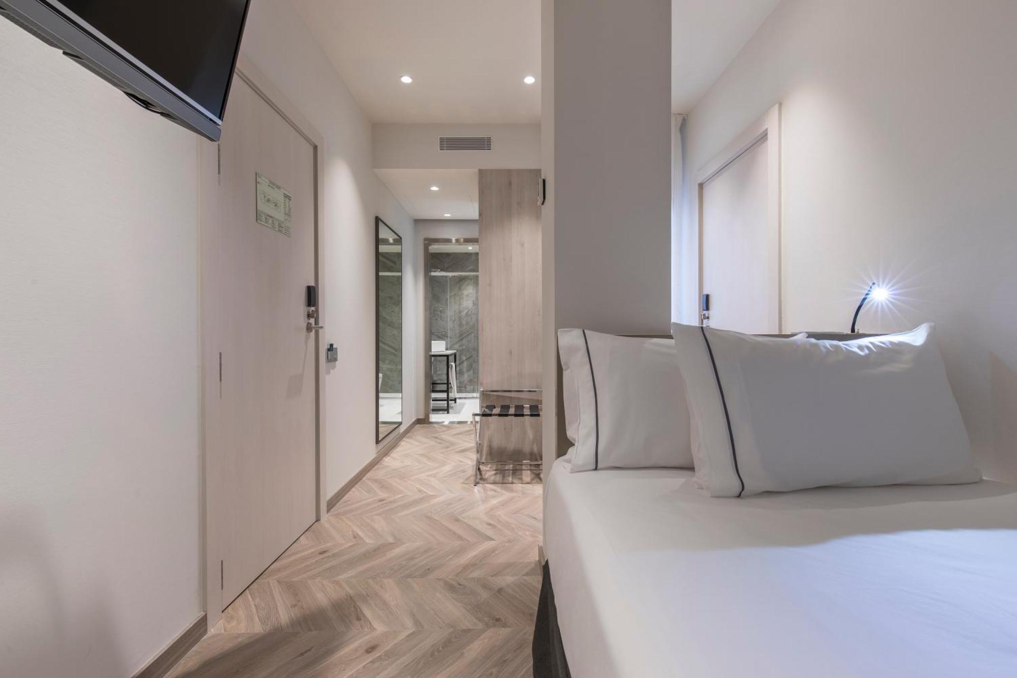 Single Room,1436372635:JPEG