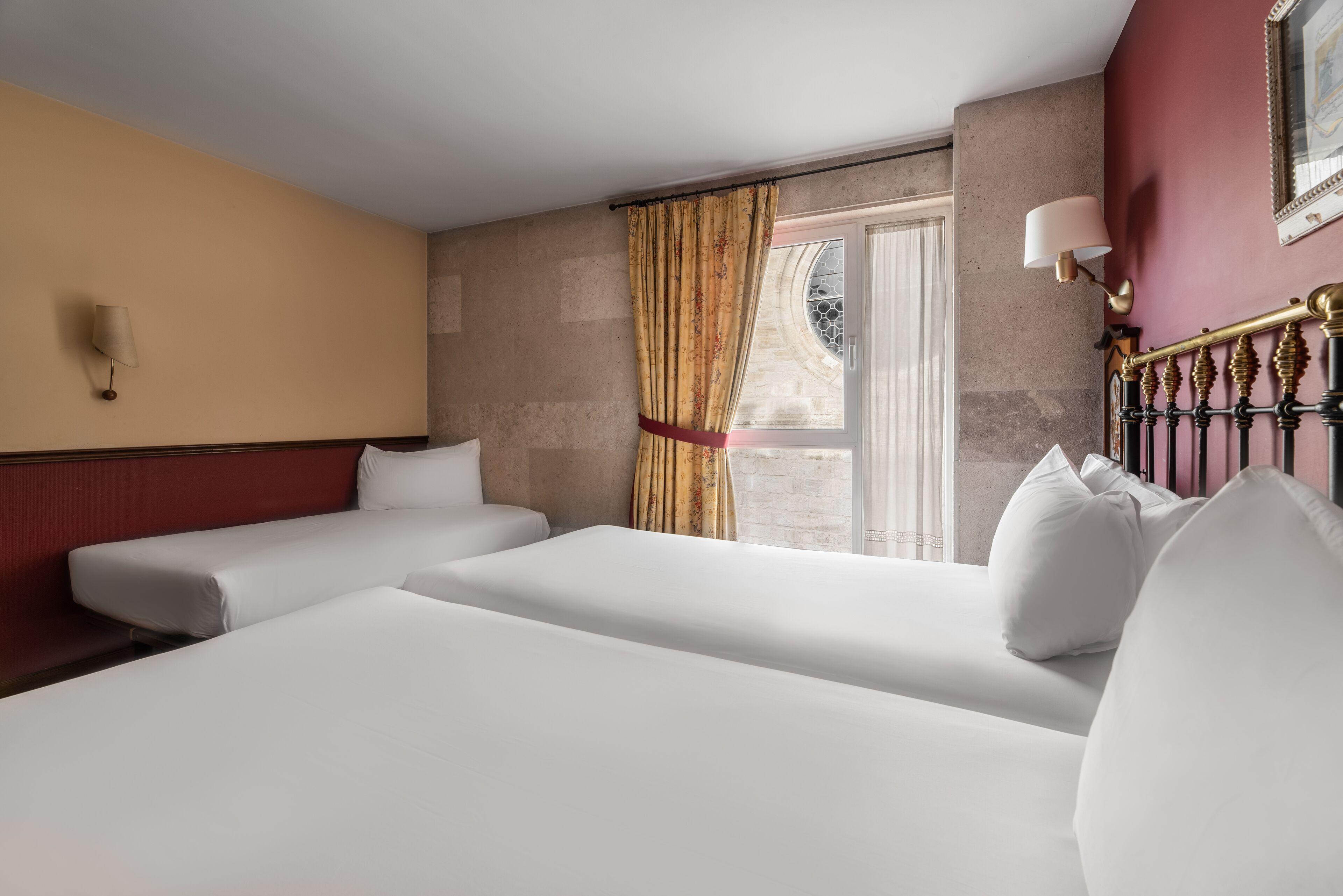 Triple Room,1498510768:JPEG