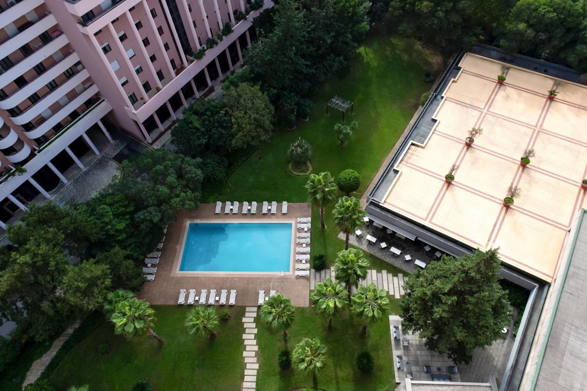 Pool View Twin Guest room 2 Twin or Single Beds Pool view